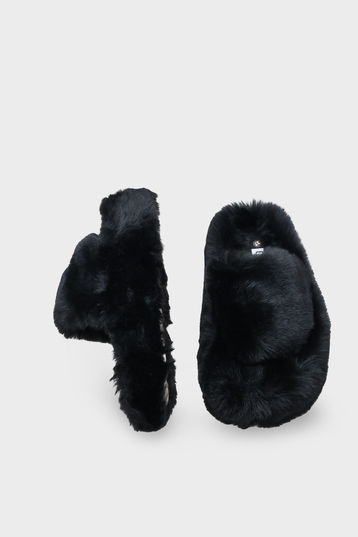 Capone Outfitters Women Black Plush Wool Lined Indoor Slippers