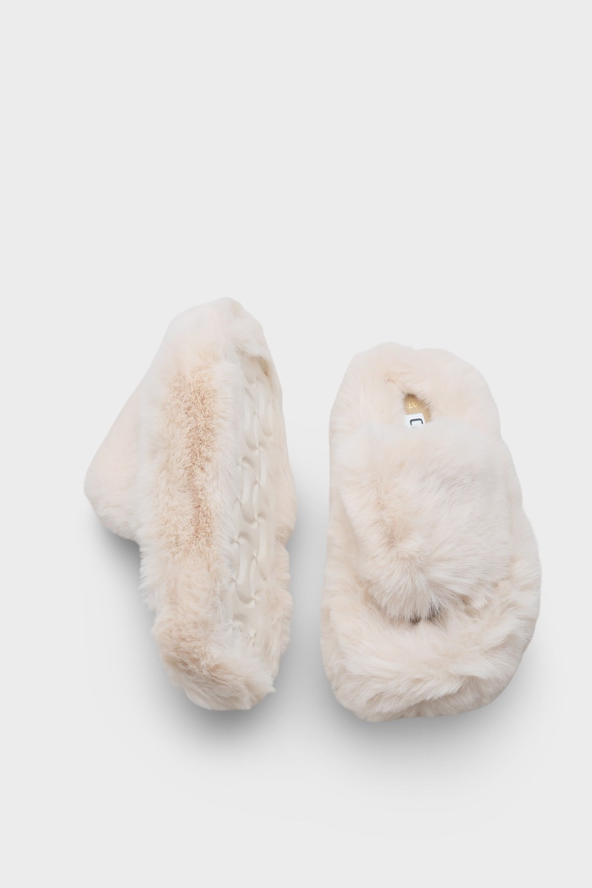 Capone Outfitters Women Cream Plush Wool Lined Indoor Slippers