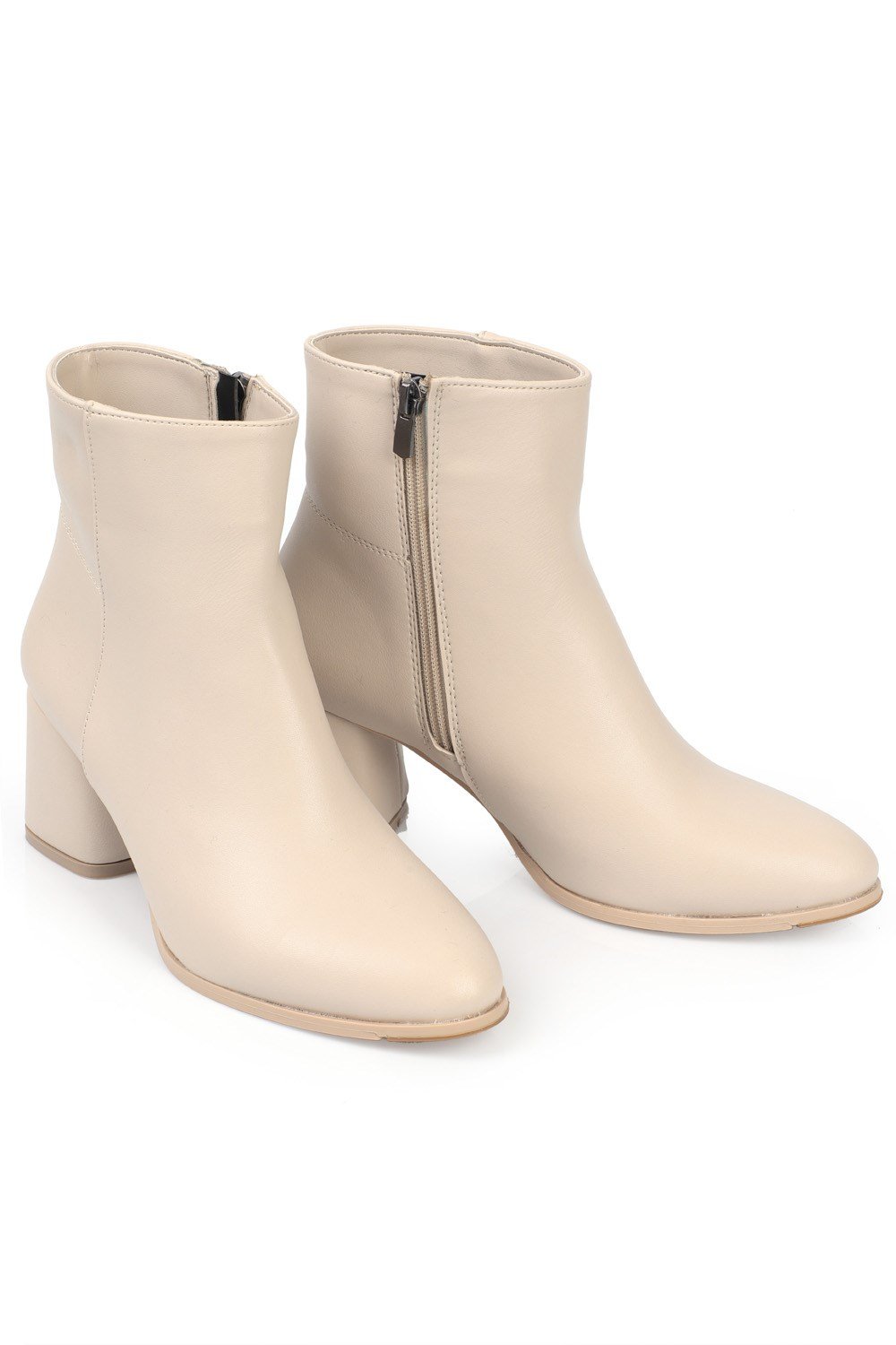 Capone Oval Toe Ankle Height Side Zipper Heeled Woman Boots