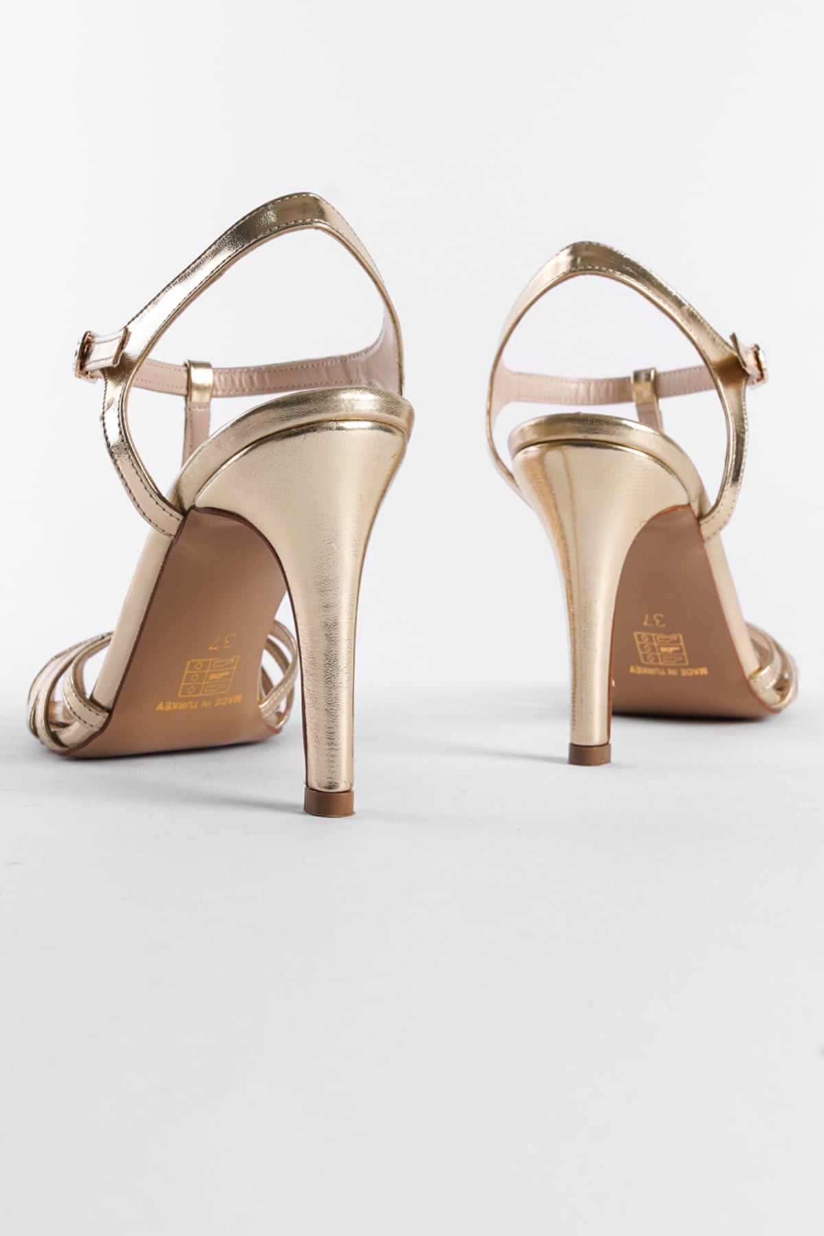 Capone Oval Toe Cage T-Strapped Thin Heeled Women Gold Sandals
