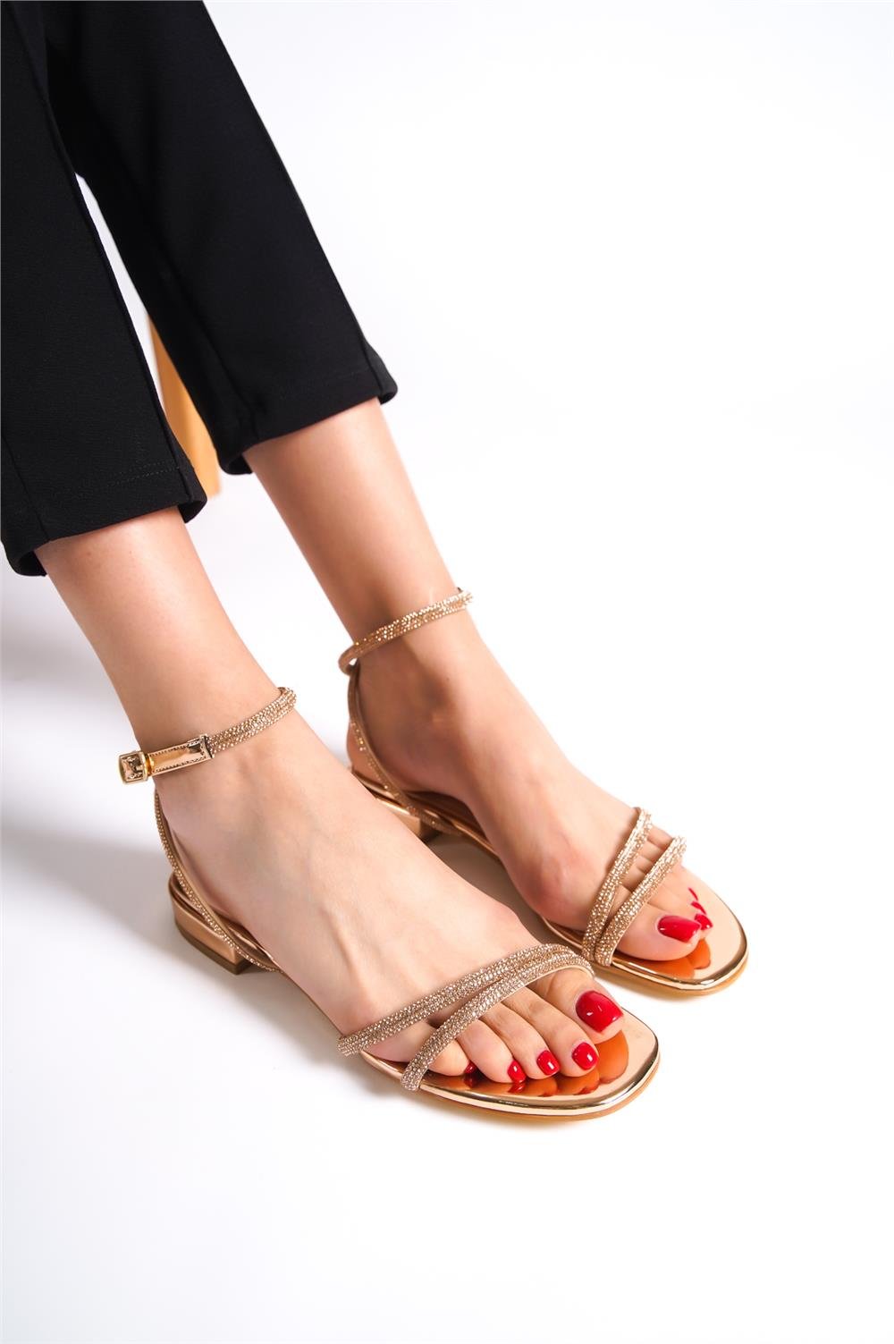Capone Oval Toe Front Crystal Embellished Two Bands Low Heel Mirror Fabric Woman Sandals
