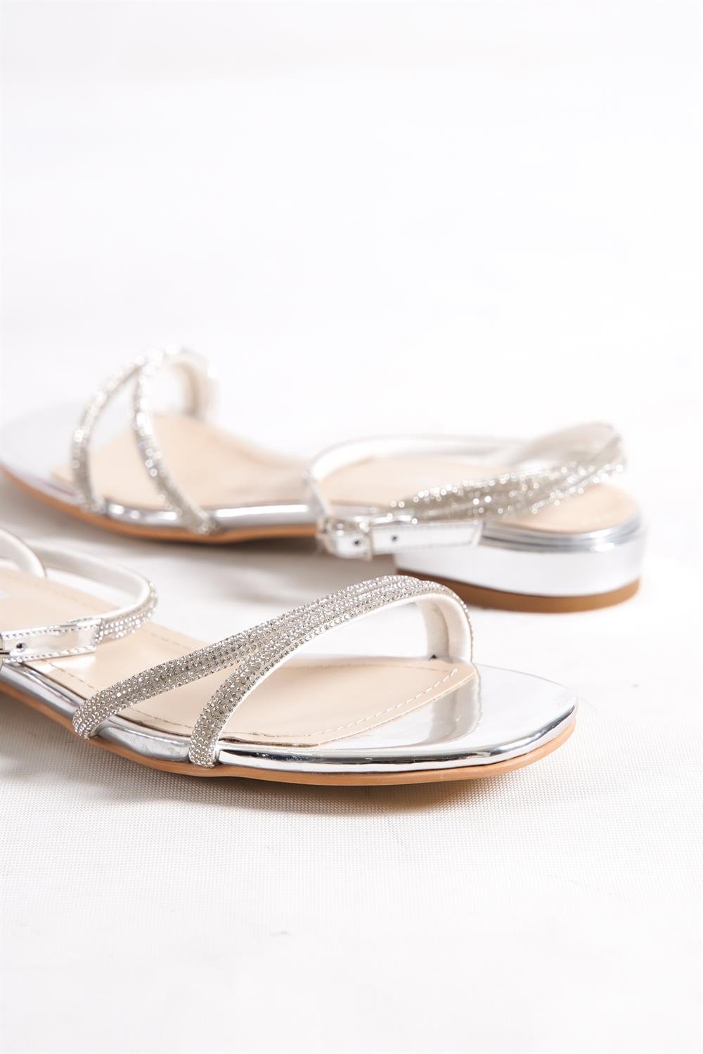Capone Oval Toe Front Crystal Embellished Two Bands Low Heel Mirror Fabric Woman Sandals