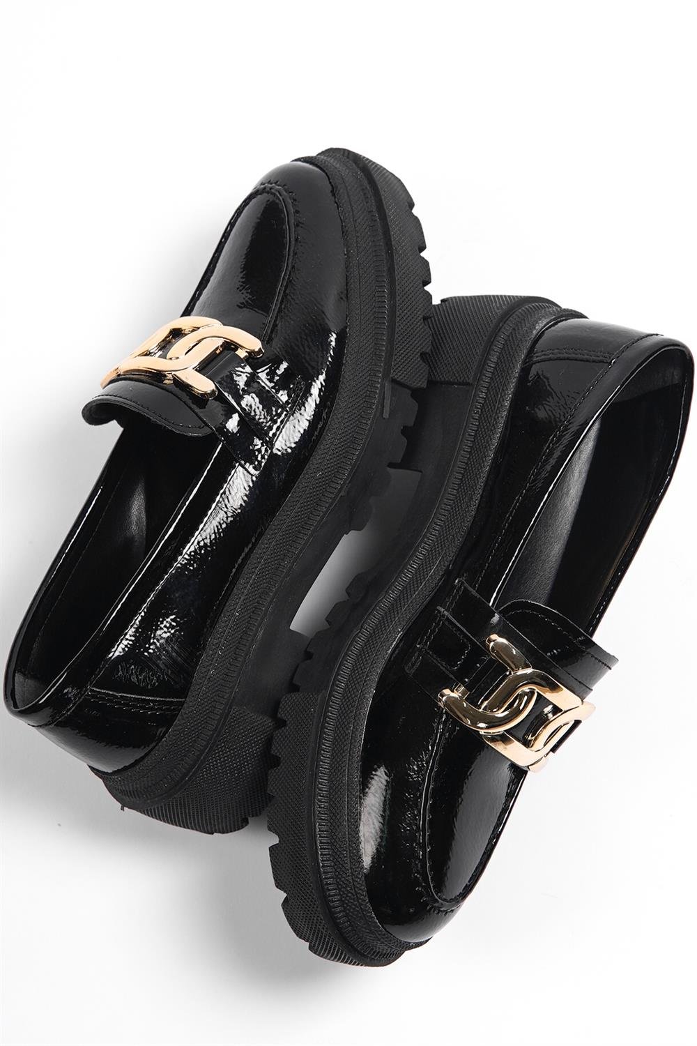 Capone Oval Toe Metal Accessory Track Sole Crinkly Patent Woman Loafer