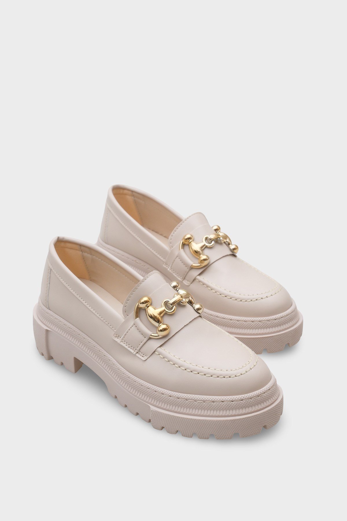 Capone Oval Toe Metal Bouckle Track Sole Woman Loafer