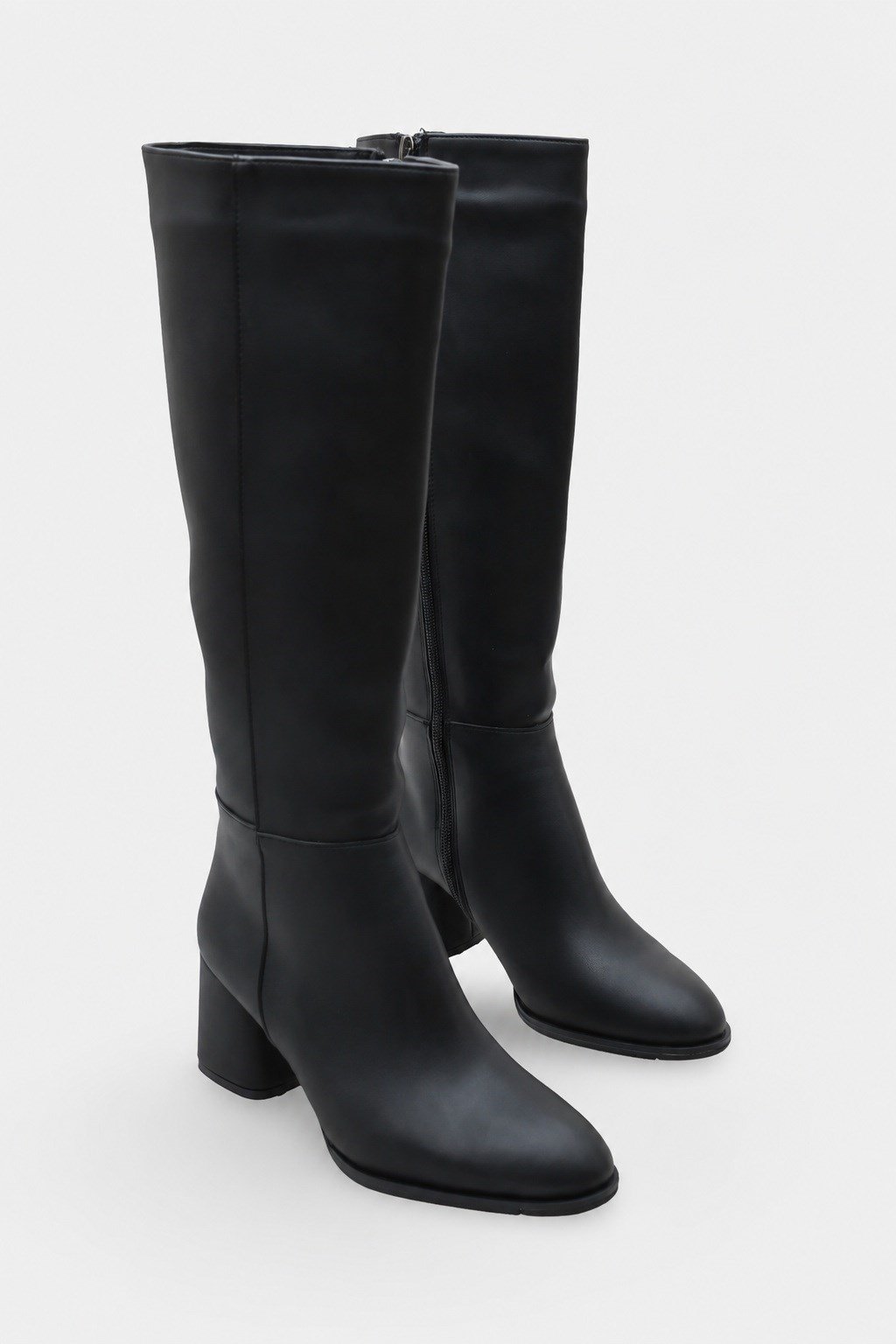 Capone Oval Toe Side Zipper Heeled Woman Boots