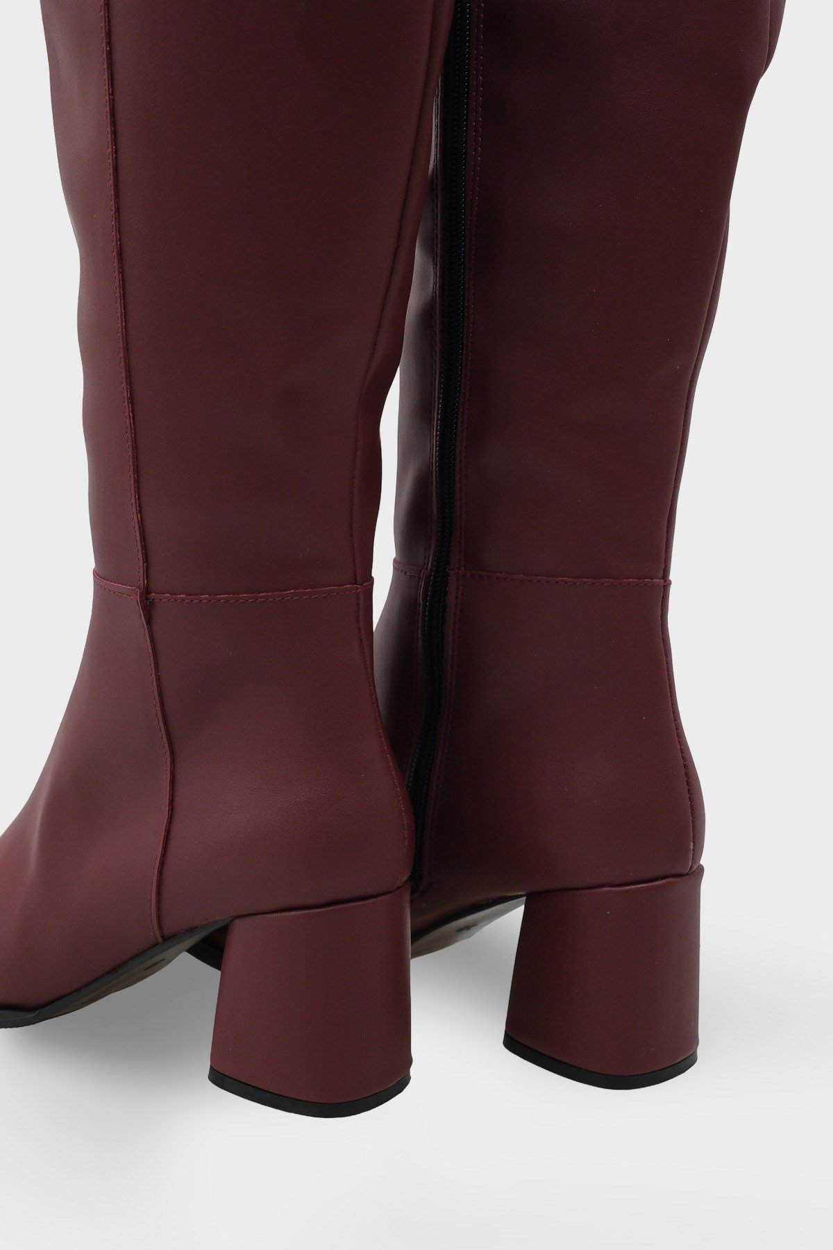 Capone Oval Toe Side Zipper Heeled Woman Boots