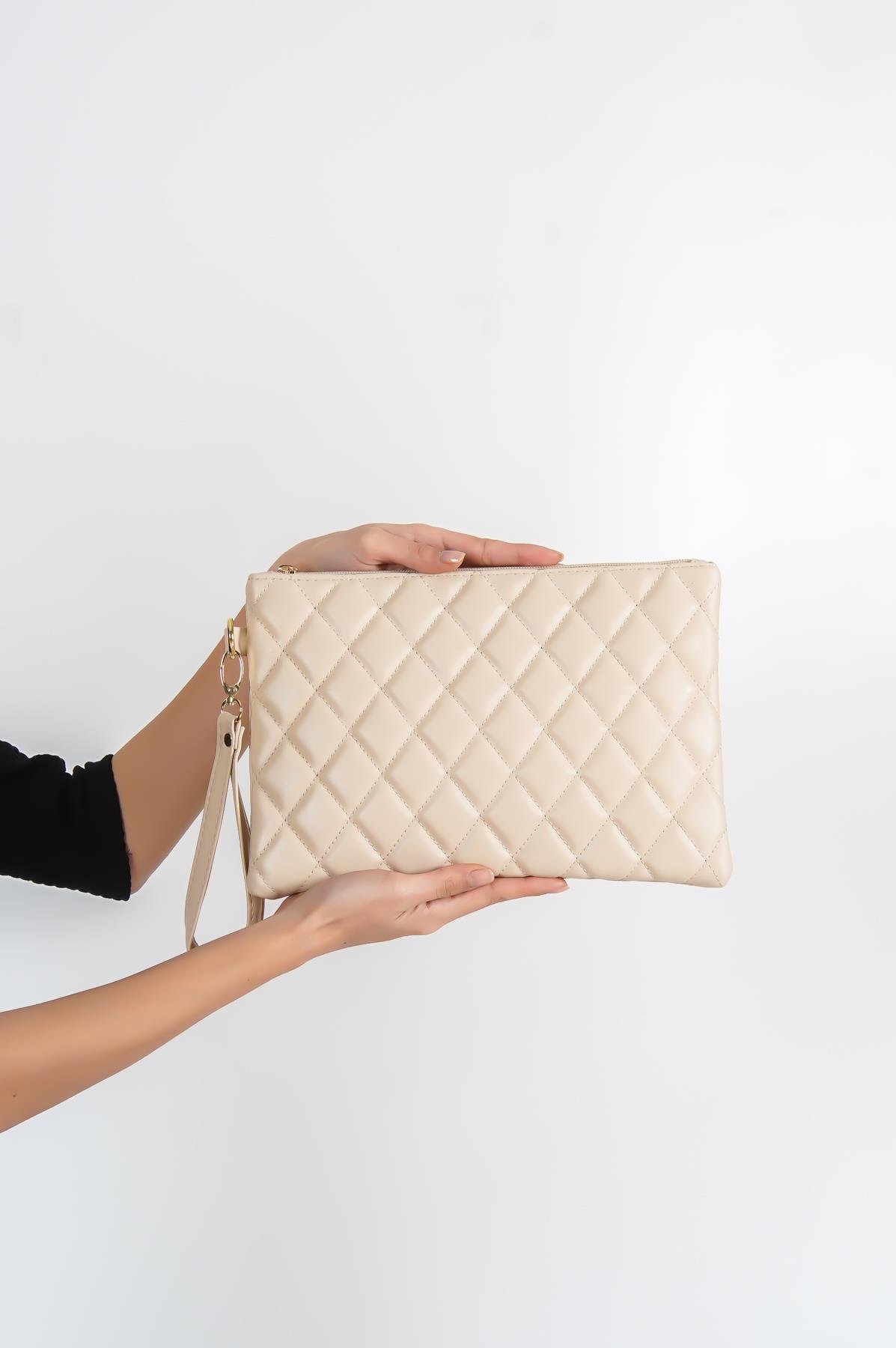 Capone Paris Women Beige Wrislet