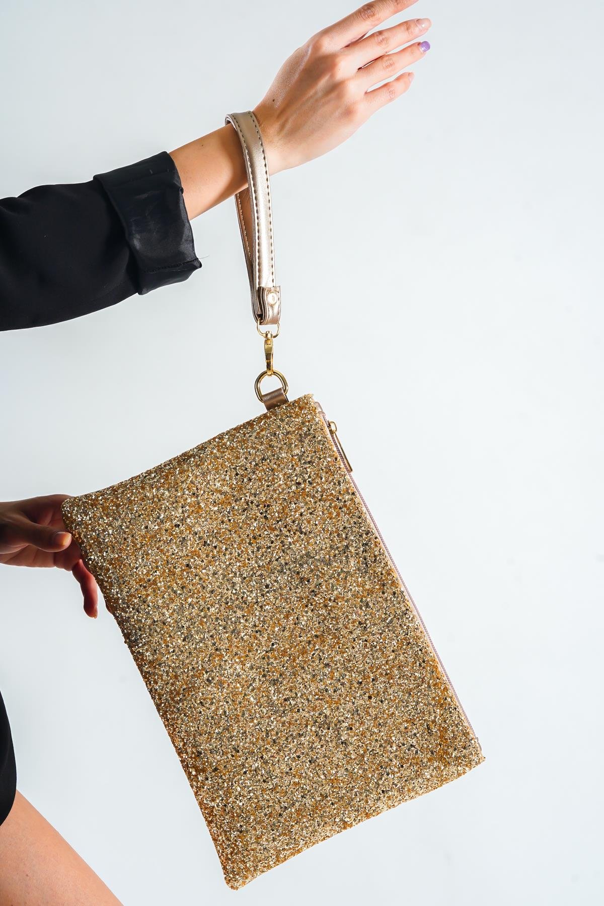 Capone Paris Women Gold Wrislet