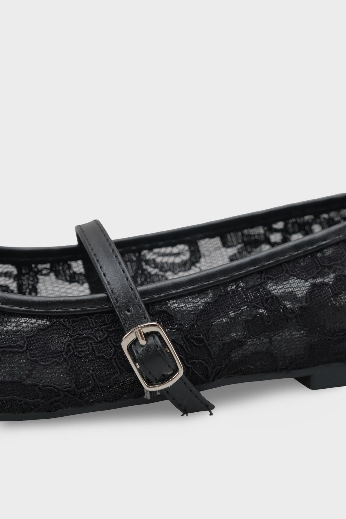 Capone Pennie Lace Mesh Embroidered Women Black Ballet Flat