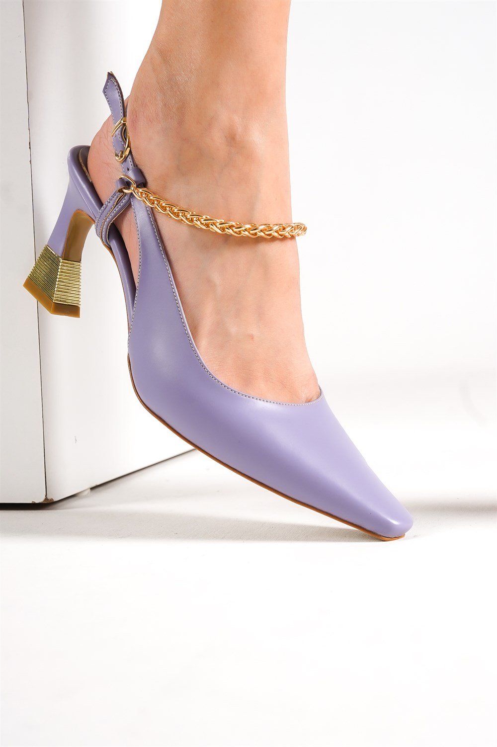 Capone Pointed Blunt Toe Slingback Metalic Heel Chain Detail Women Lilac Shoes