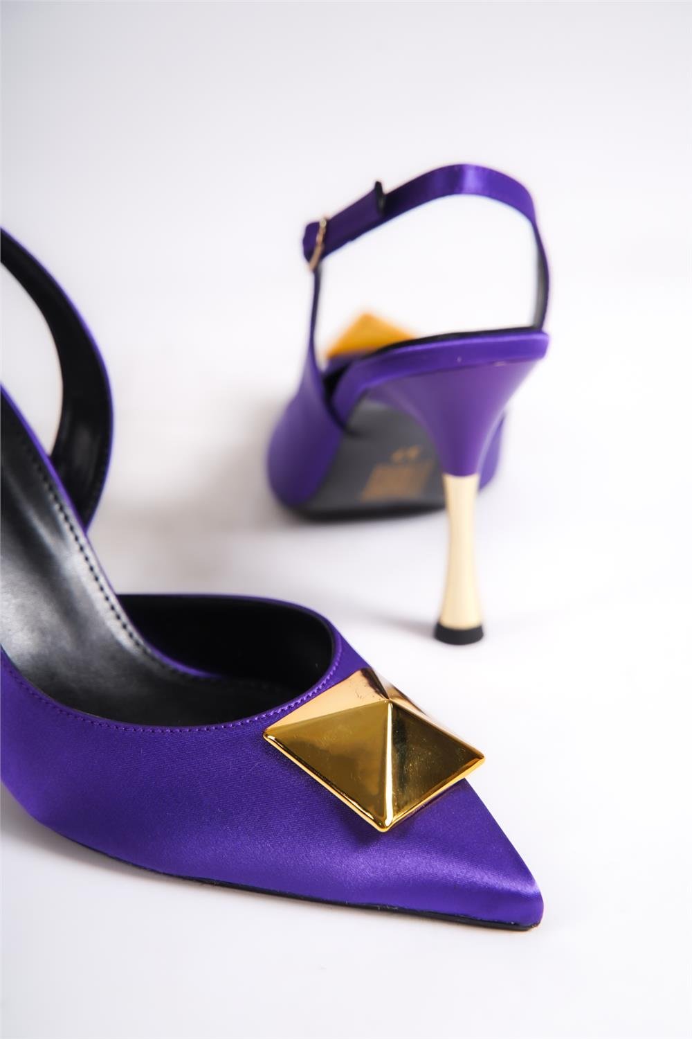 Capone Pointed Toe Big Spike Accessory Slingback Metal Heeled Satin Woman Shoes