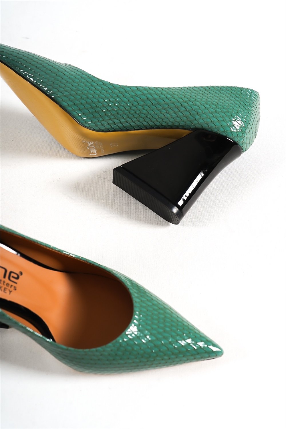 Capone Pointed Toe Block High Heel Women Green Shoes