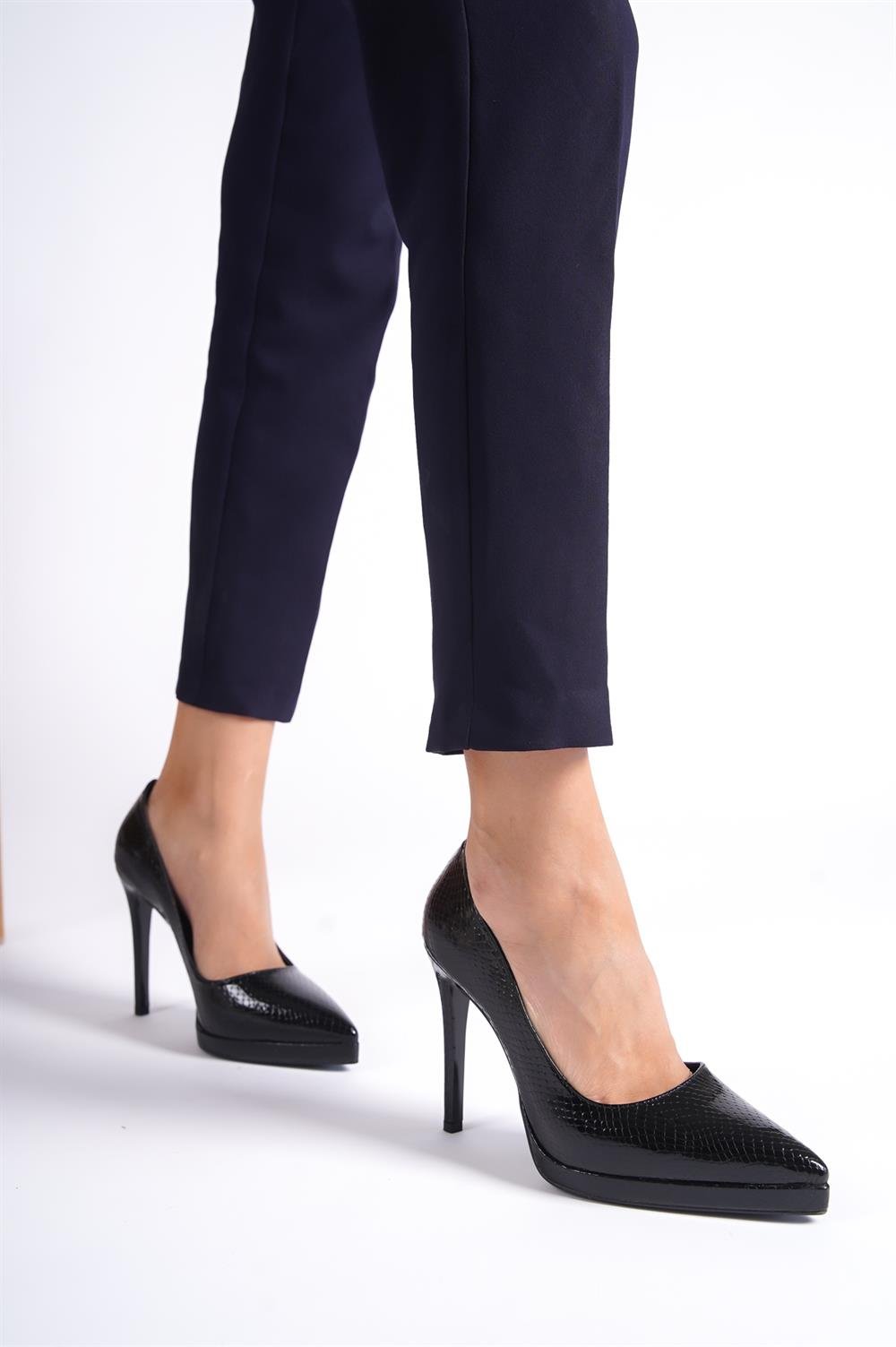 Capone Pointed Toe Platform High Heels Woman Shoes