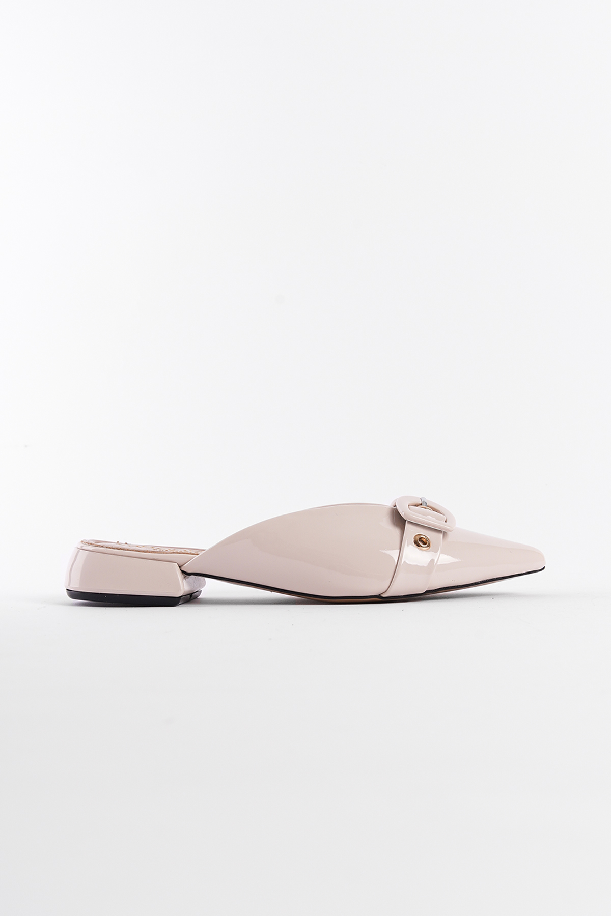 Capone Pointed Toe Short Heeled Double Buckle Closed Women Patent Ecru Sandals
