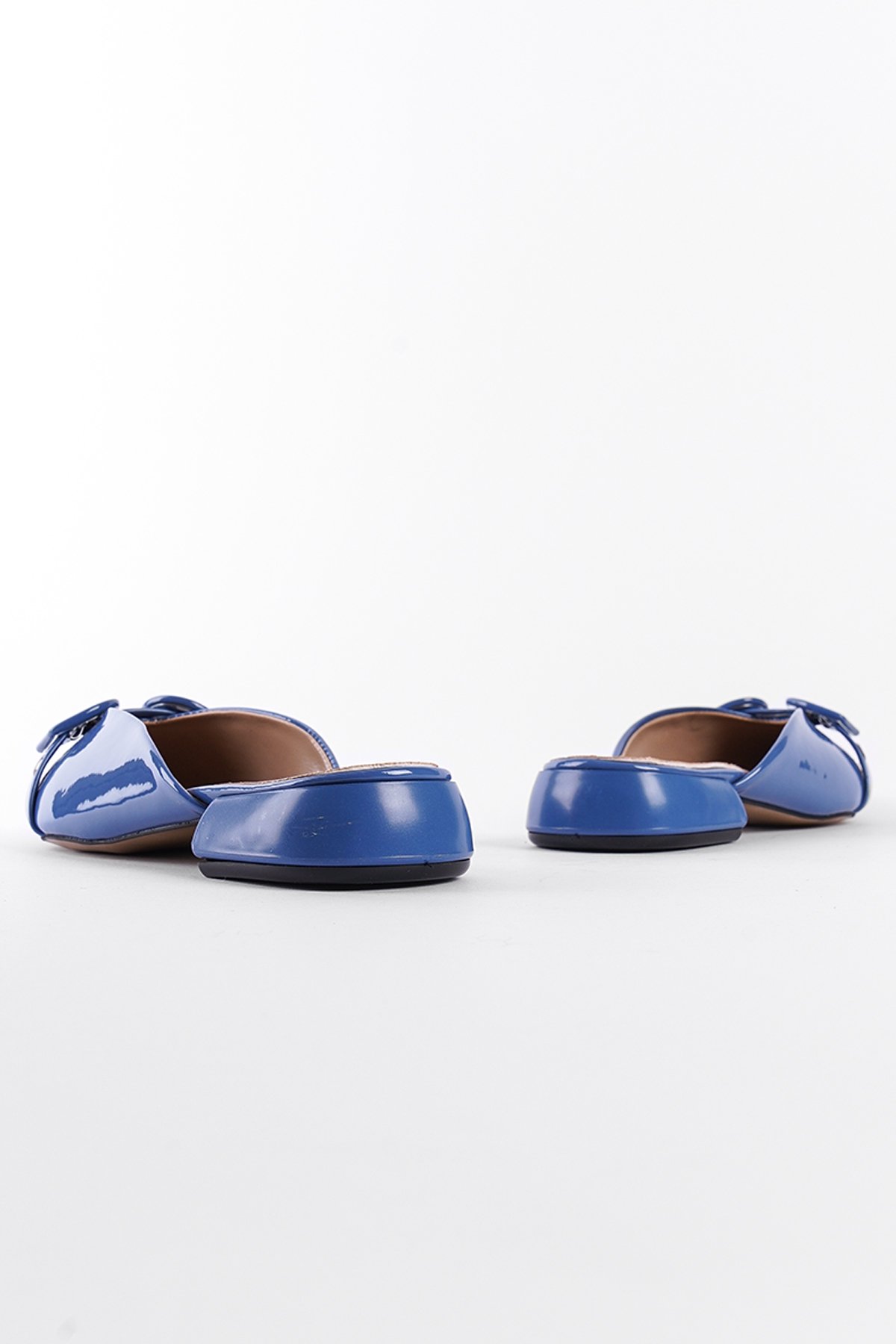 Capone Pointed Toe Short Heeled Double Buckle Closed Women Oil Sandals