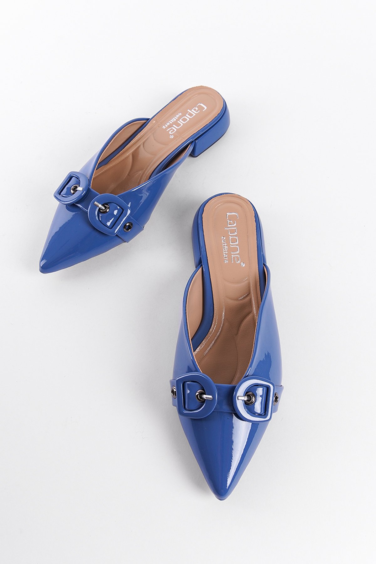 Capone Pointed Toe Short Heeled Double Buckle Closed Women Oil Sandals