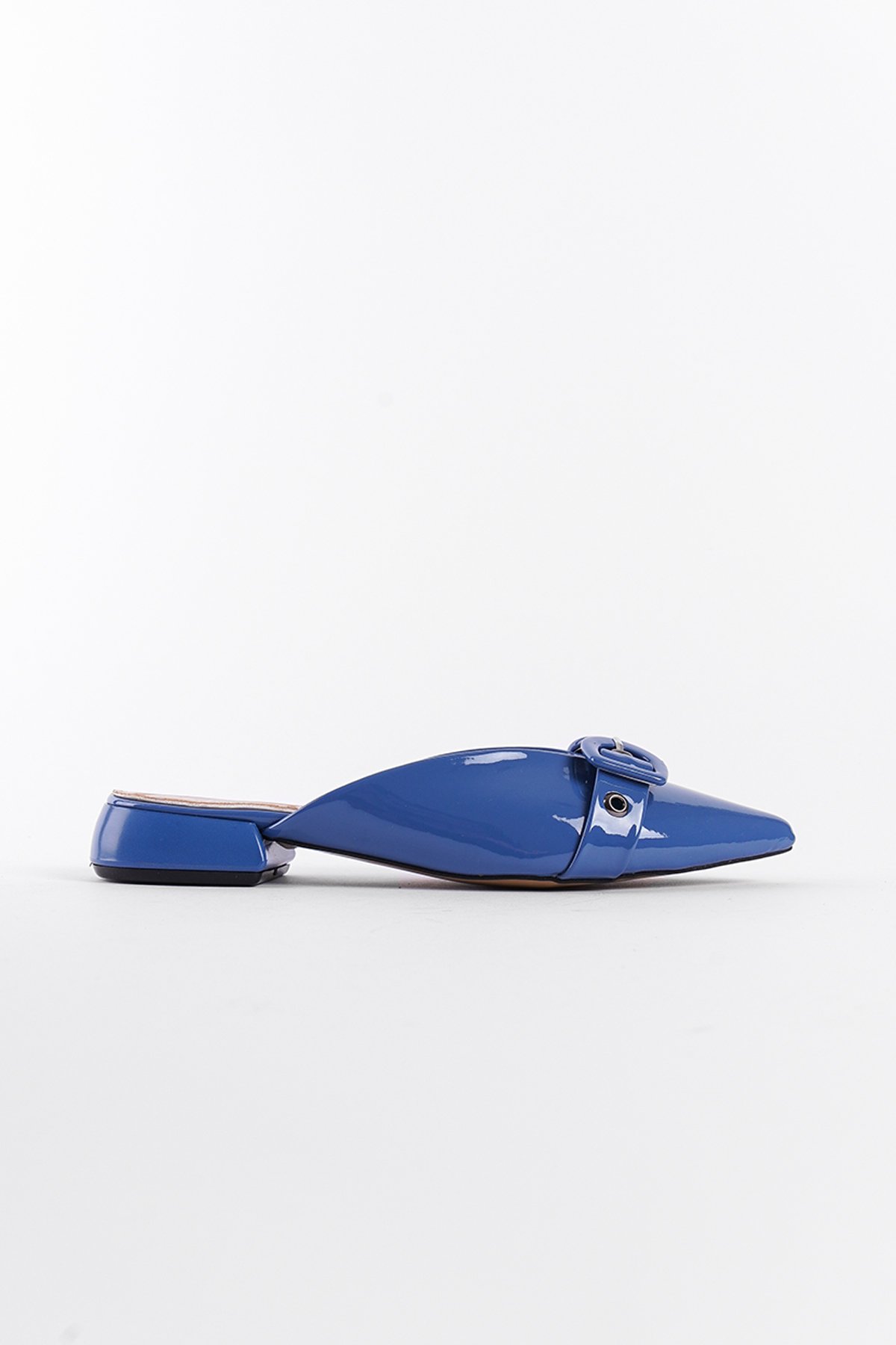 Capone Pointed Toe Short Heeled Double Buckle Closed Women Oil Sandals
