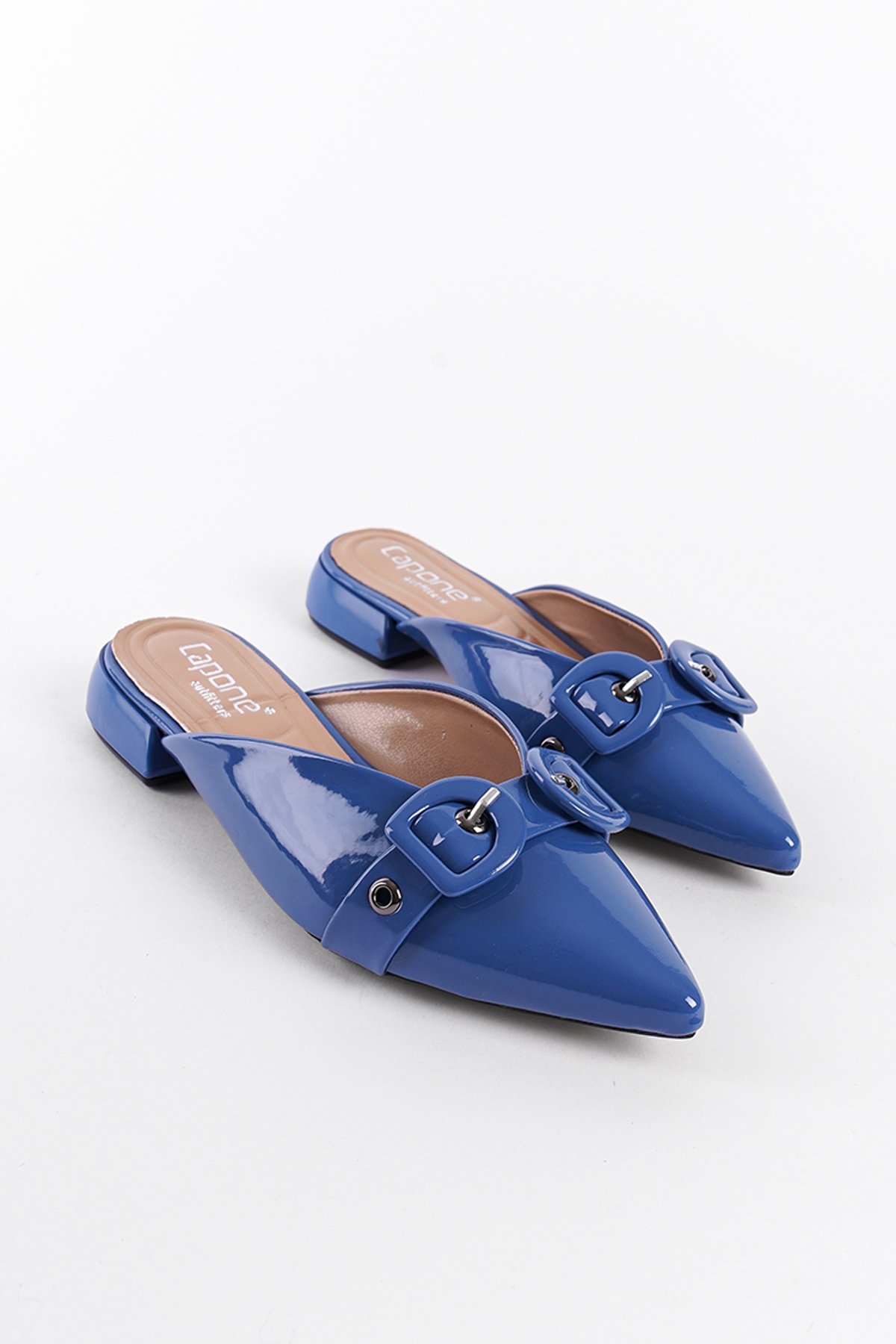 Capone Pointed Toe Short Heeled Double Buckle Closed Women Oil Sandals