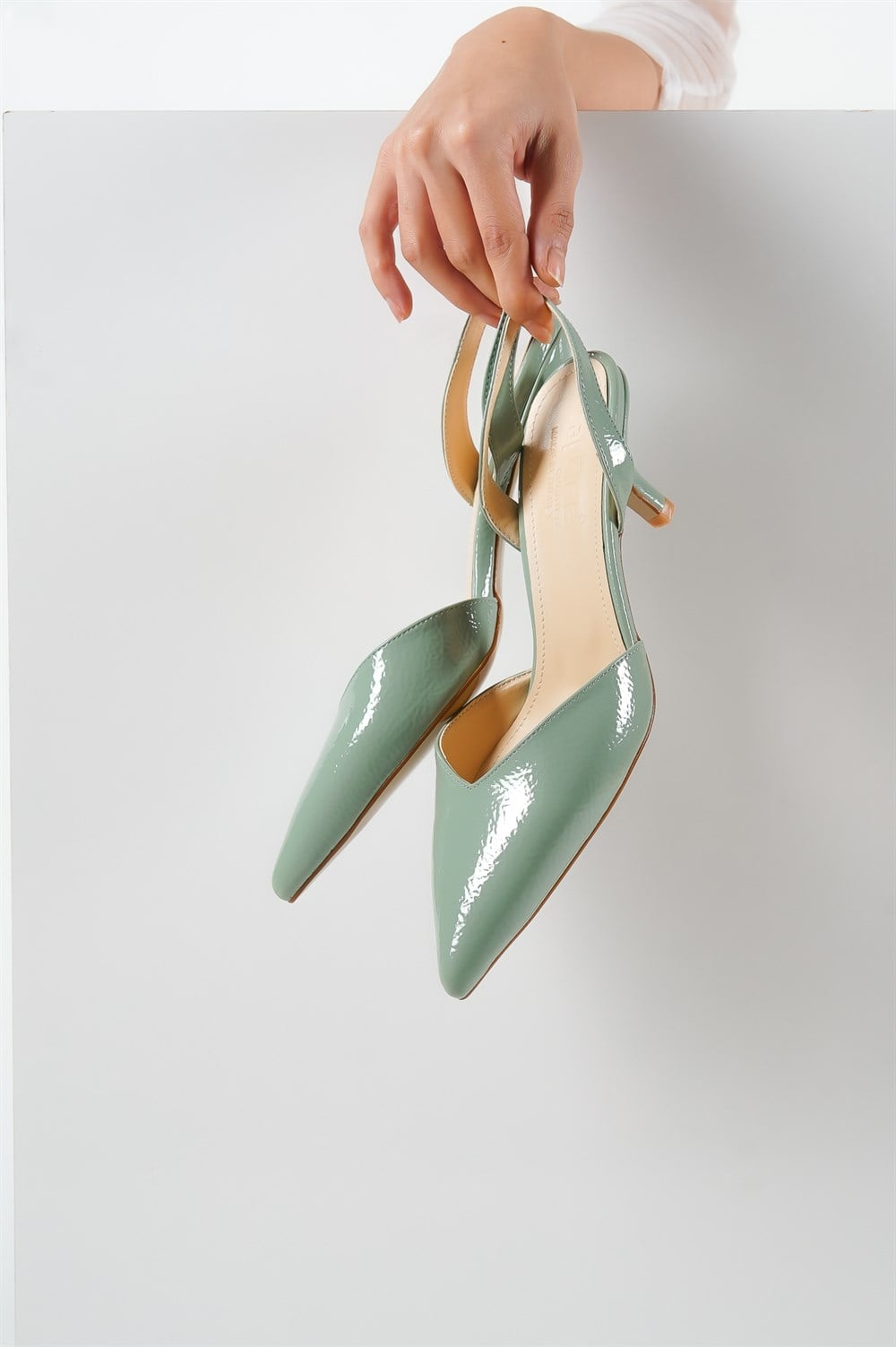 Capone Pointed Toe Slingback Mid Kitten Heel Crinkly Patent Leather Women Mint Green Shoes