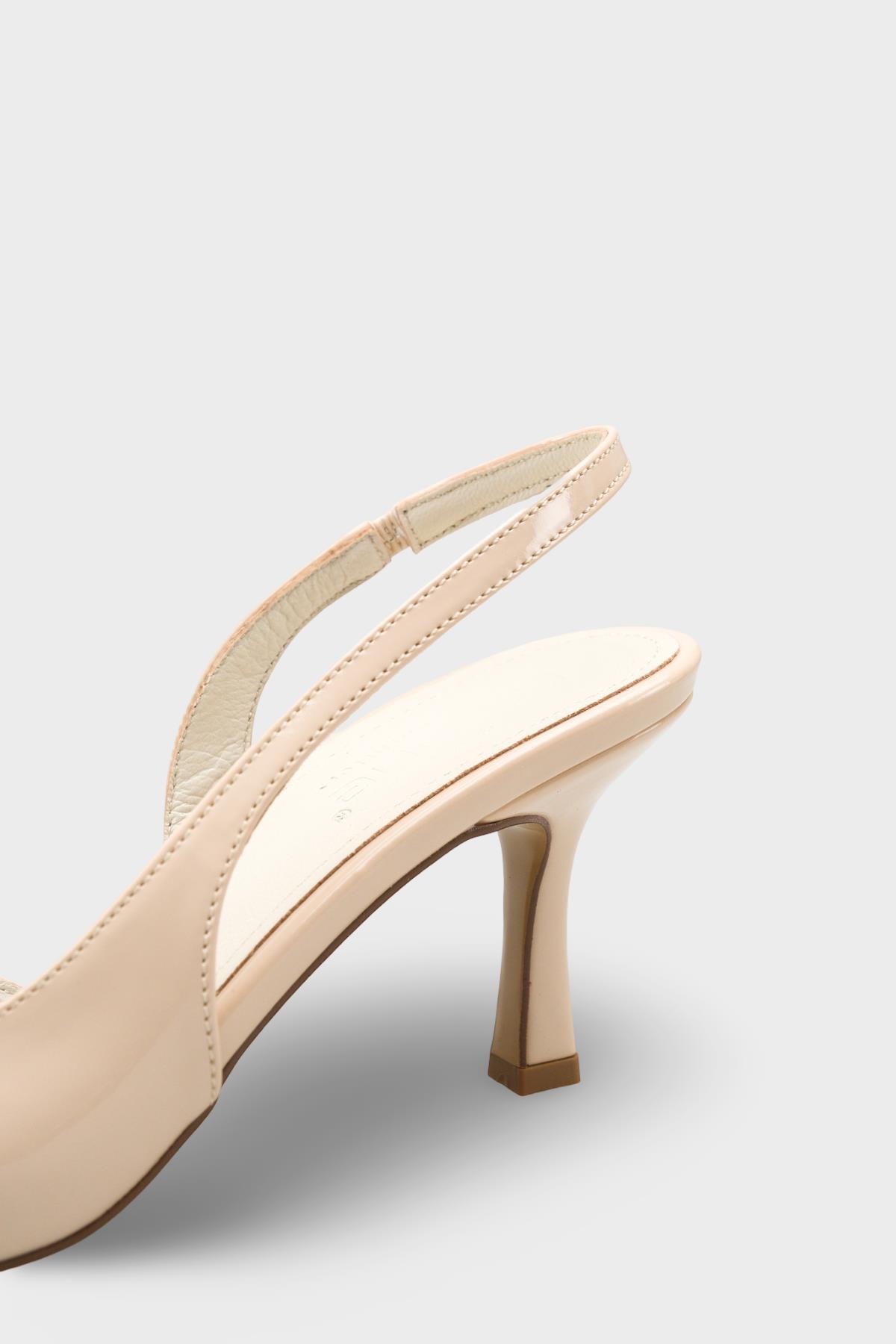 Capone Ramonda Genuine Leather Lined Pointed Toe Mid Heel Patent Look Open Back Women Patent Ecru Shoe