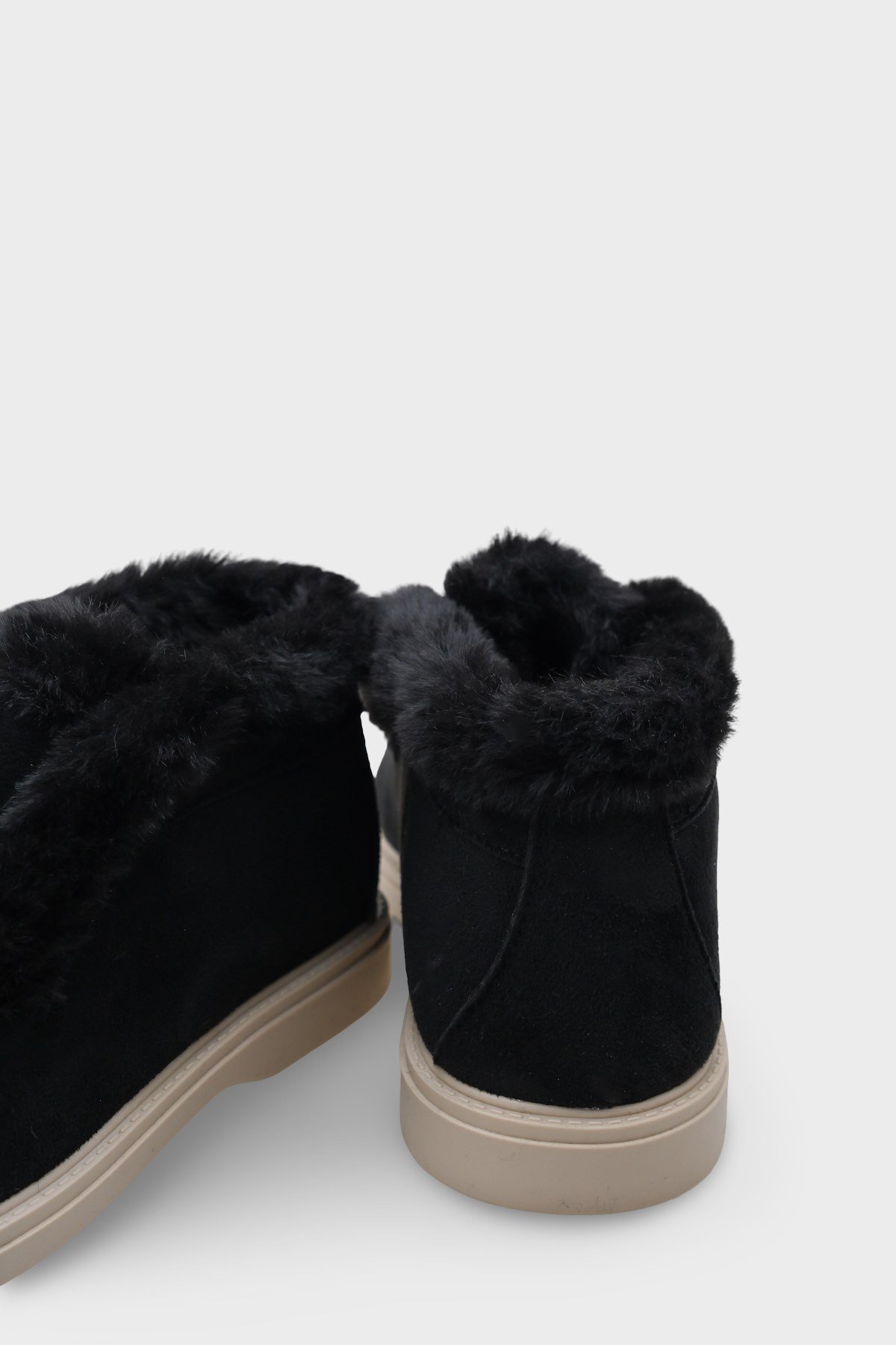 Capone Rissa Women Sued Black Boots