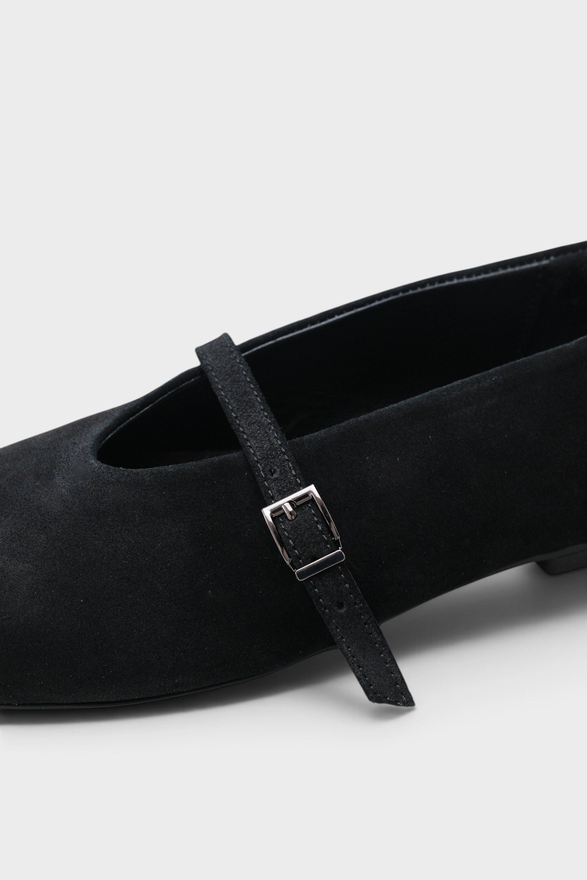 Capone Robyn Genuine Leather Women Black Ballet Flat