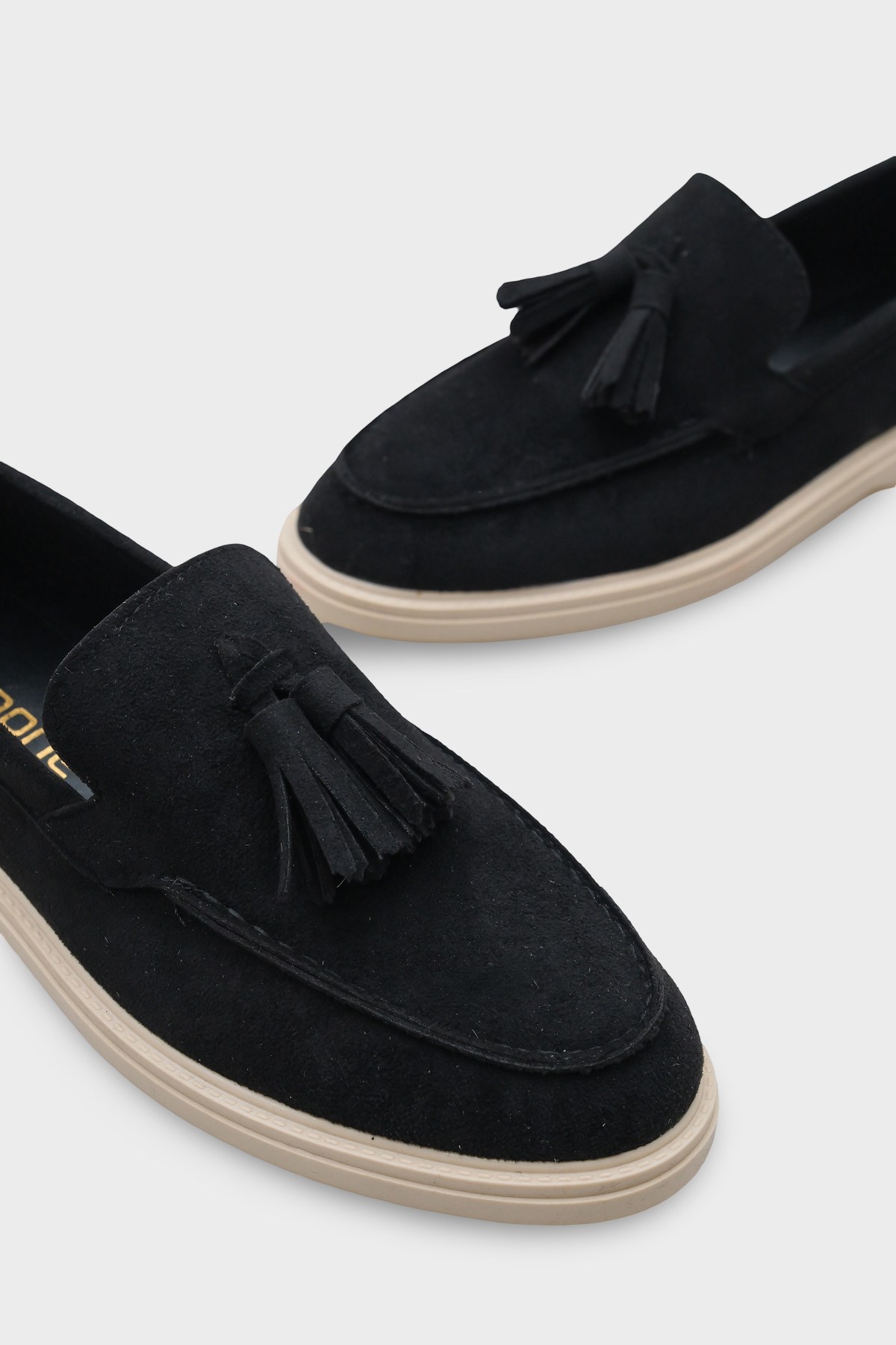 Capone Ronnica Women Suede Black Loafer