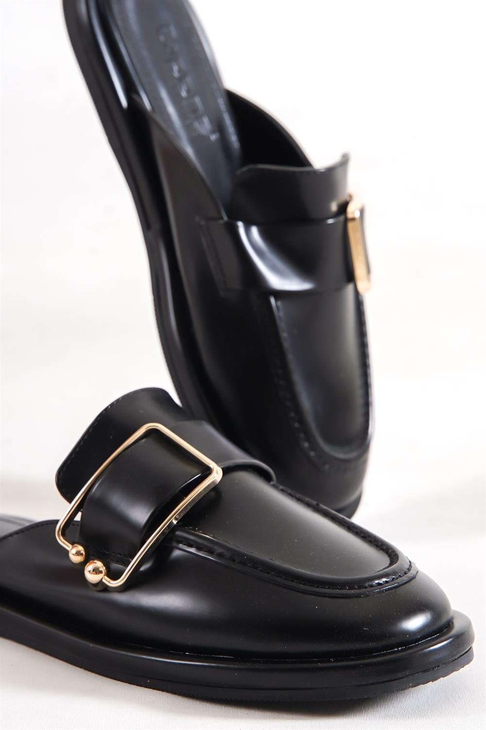 Capone Round Toe Metal Rectangle Bouckle Woman Mules