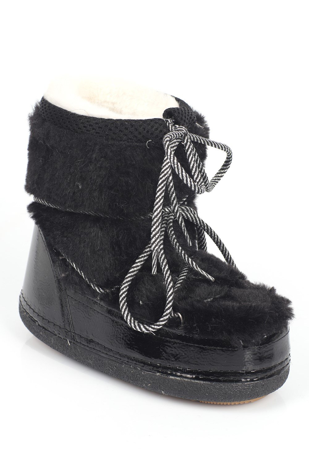 Capone Round Toe Thick Sole Furry Women Black Boots