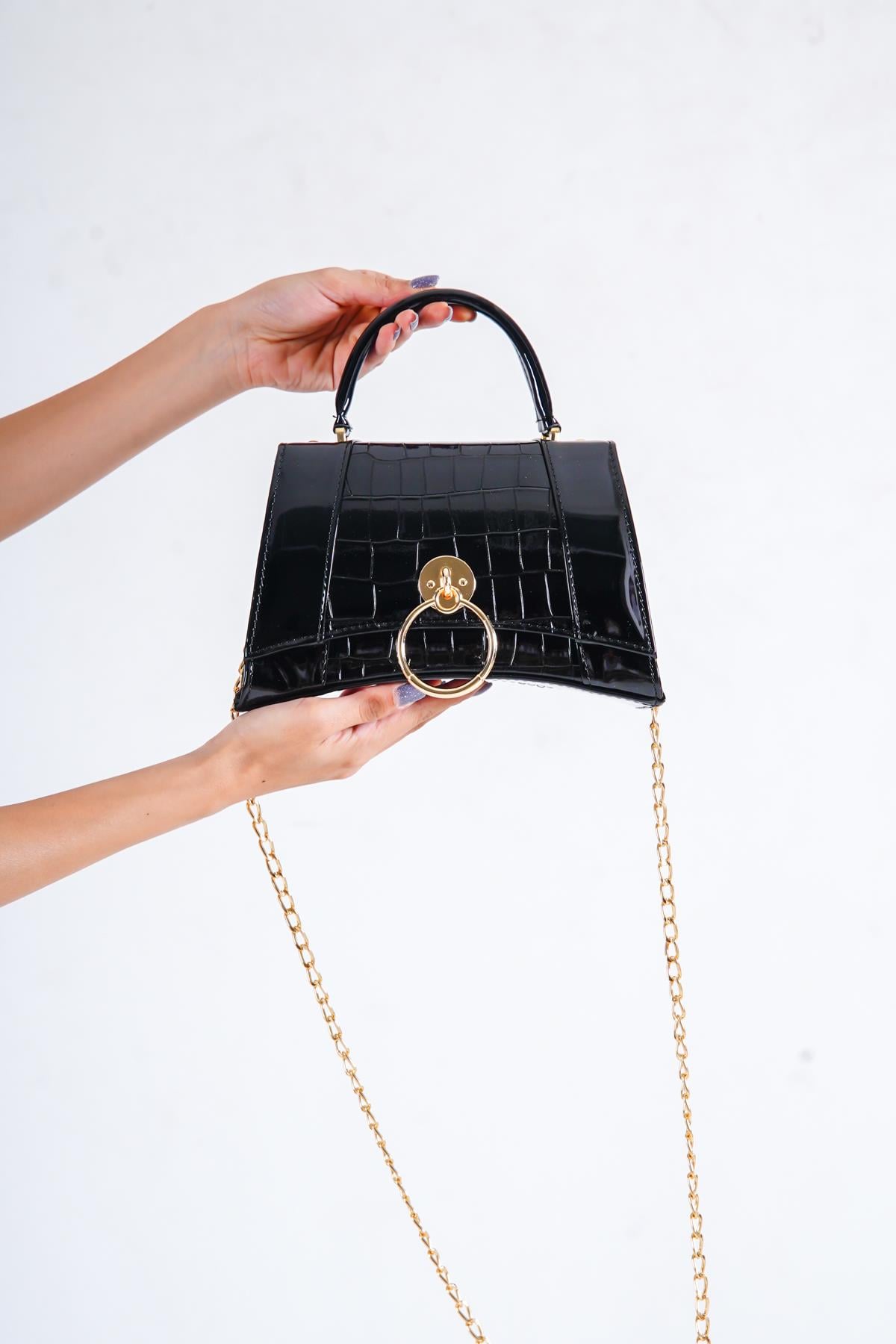 Capone Savonita Special Women Black Handbag