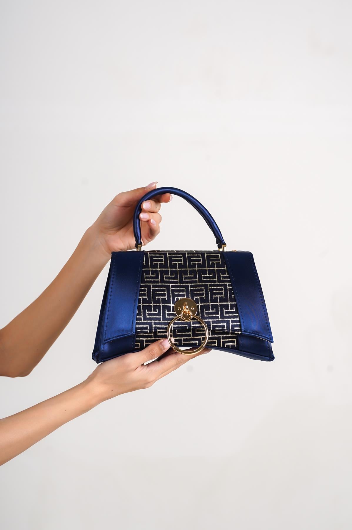 Capone Savonita Special Women Navy Handbag