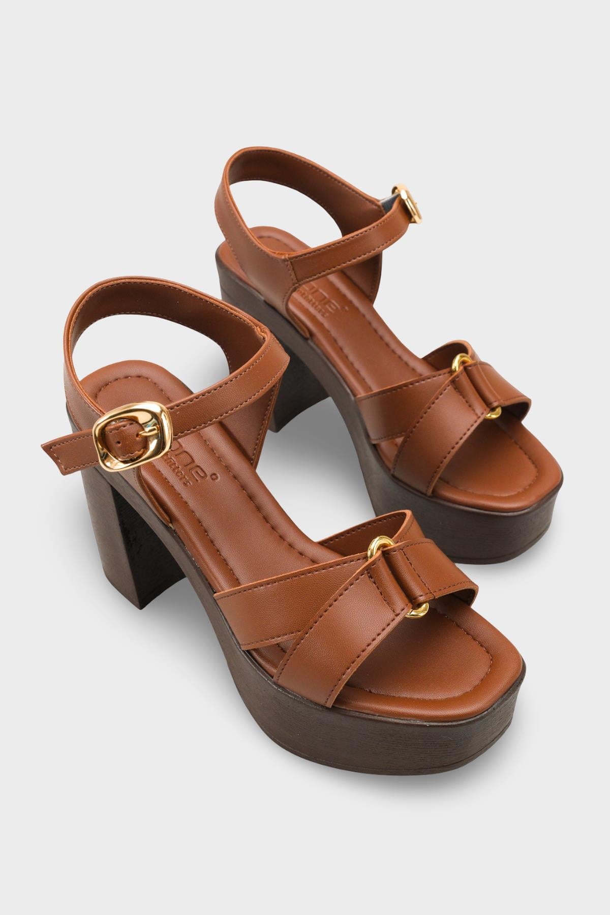 Capone Sheilah Platform Cross Band Ankle Strap Women Brown Sandal