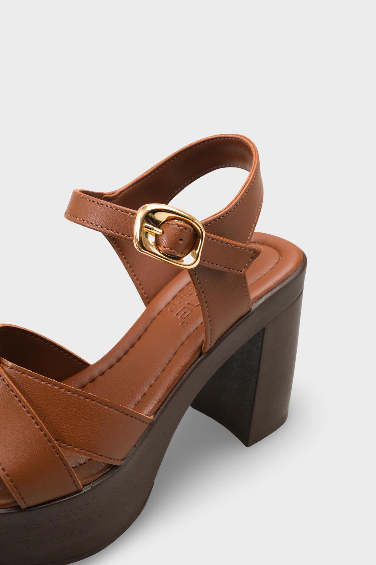 Capone Sheilah Platform Cross Band Ankle Strap Women Brown Sandal