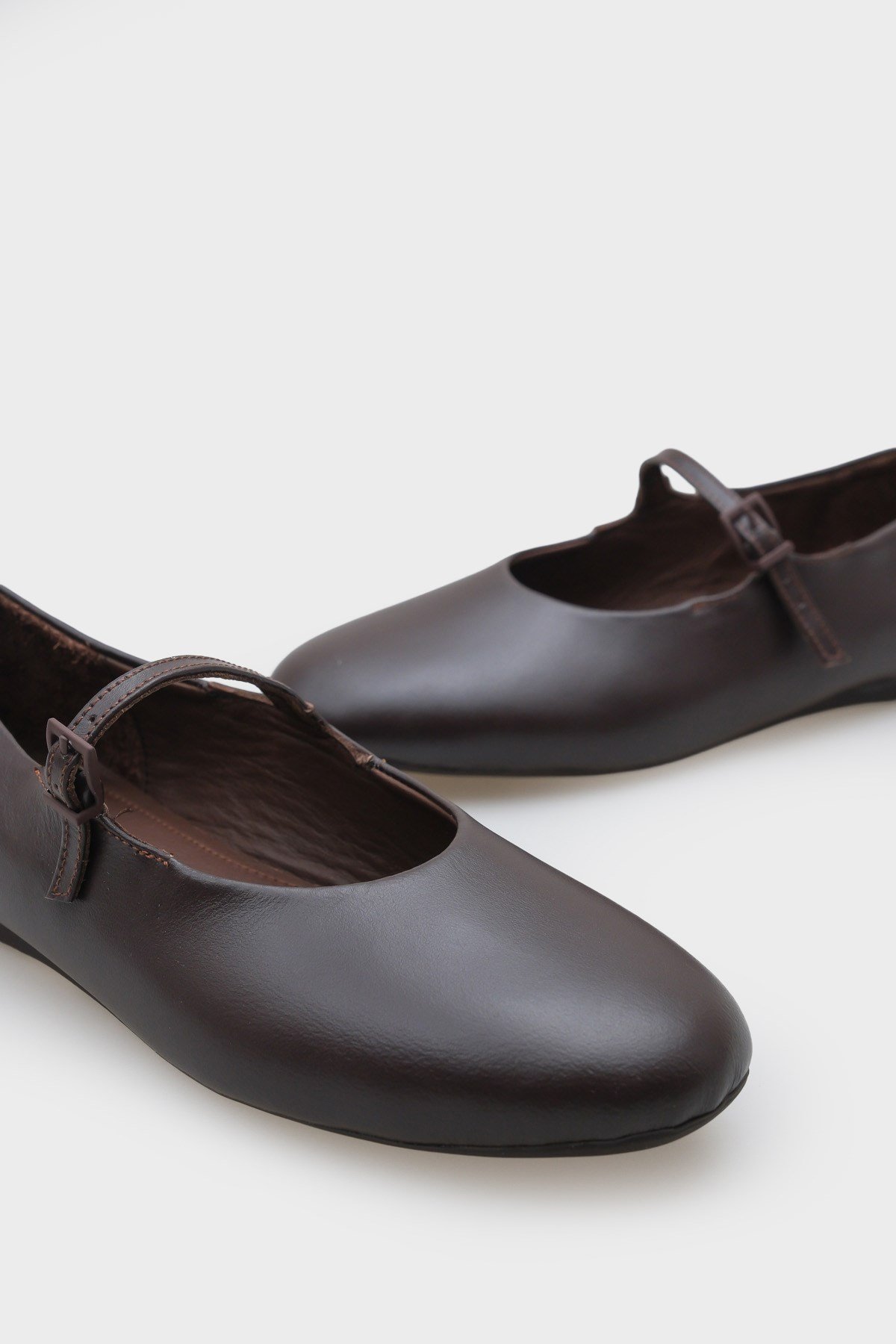 Capone Sheri Genuine Leather Women Brown Ballet Flat