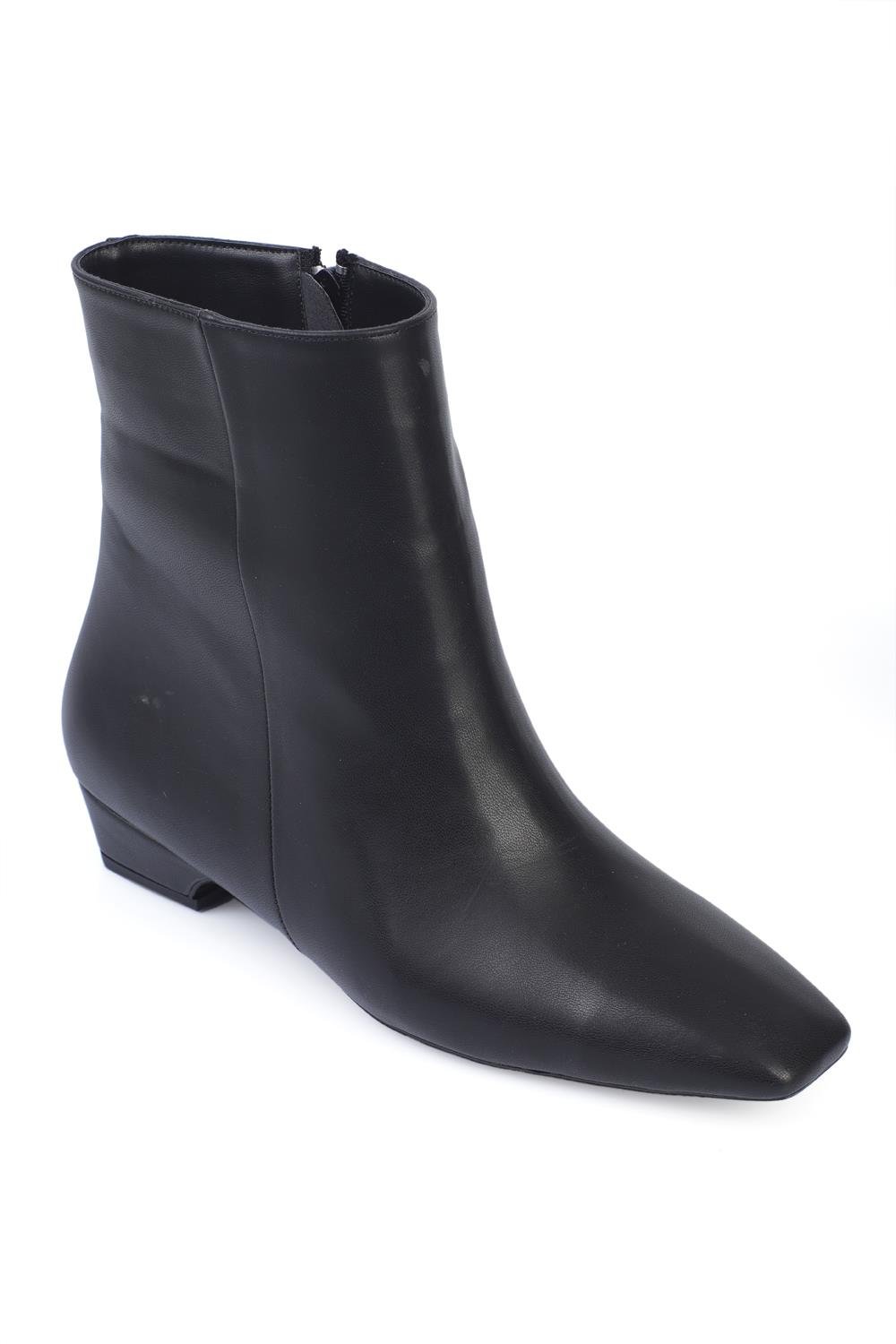 Capone Short Heel Side Zipper Blunt Toe Women Black Boots
