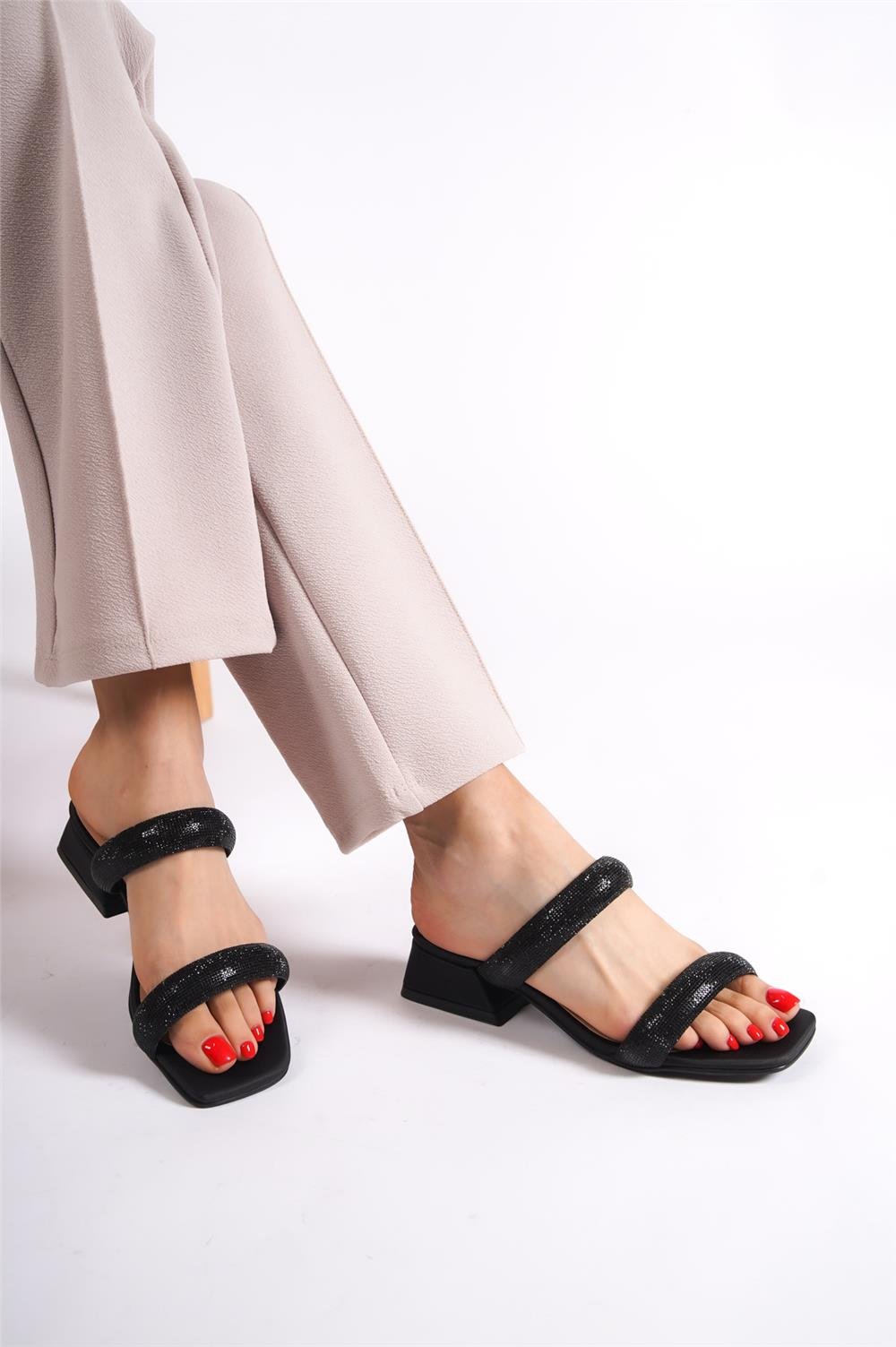 Capone Short Heeled Crystal Embellished Banded Flat Toe Woman Sandals
