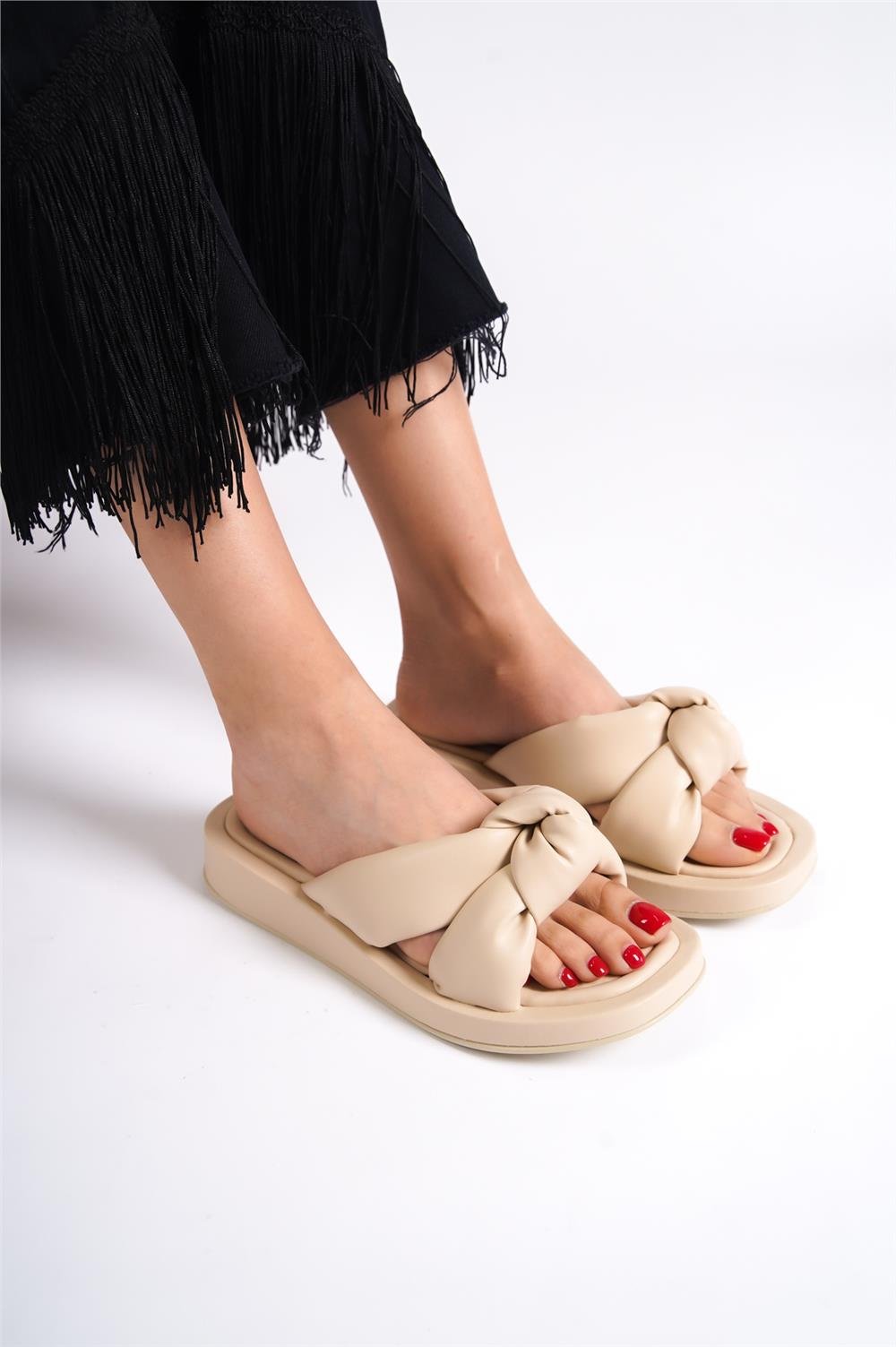 Capone Straight Heel Cross Band Soft Band Comfort Women Beige Sandals