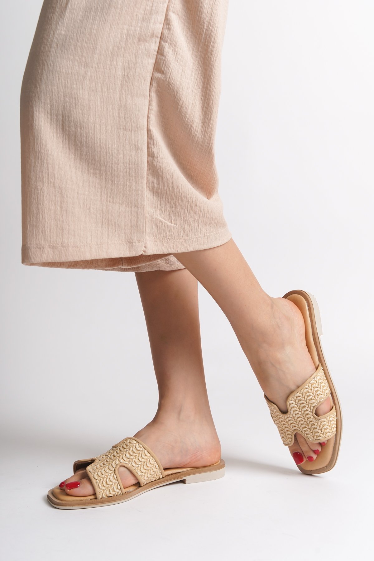 Capone Straw Genuine Leather H-Strapped Flat Heeled Women Nude Sandals