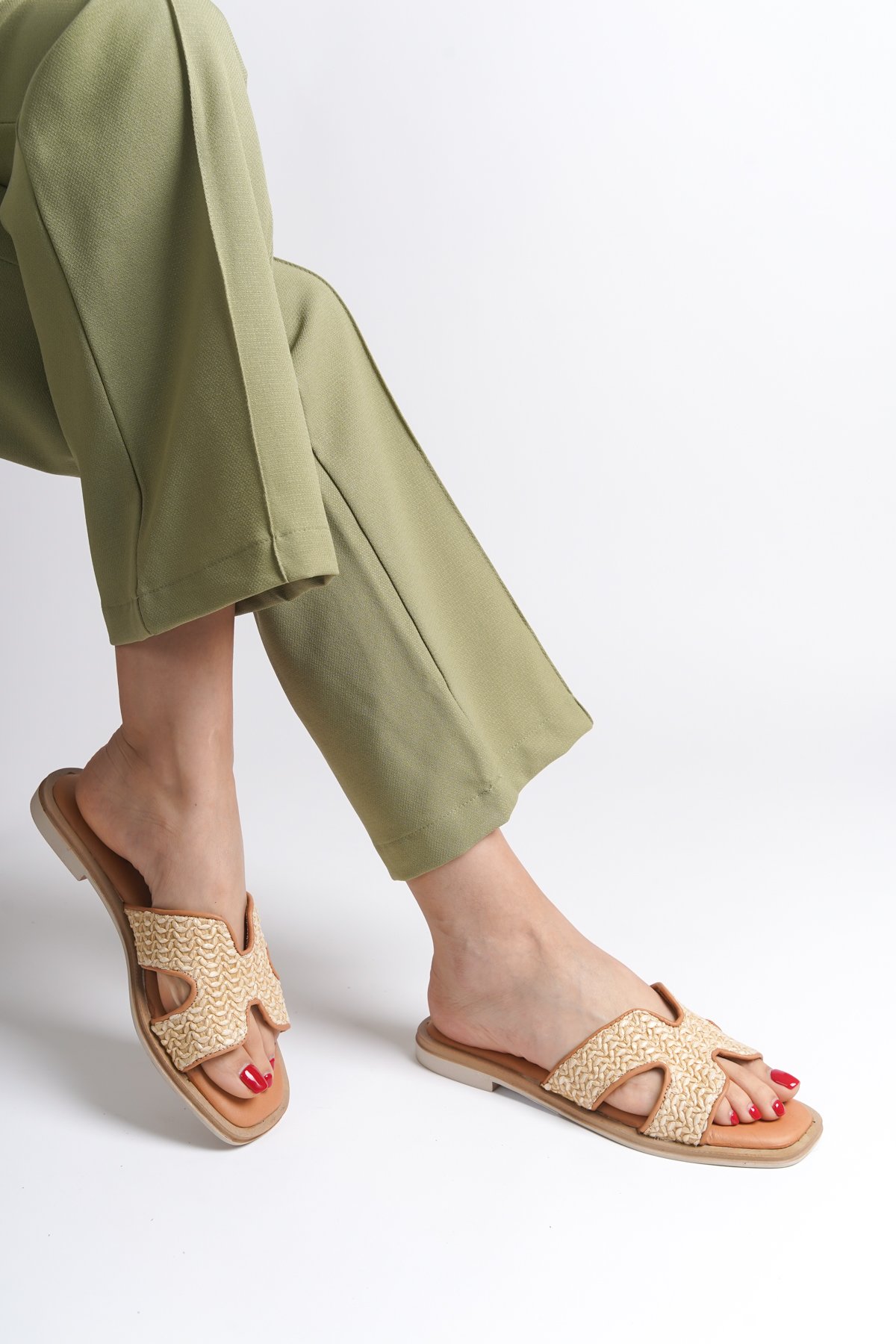 Capone Straw Genuine Leather H-Strapped Flat Heeled Women Tan Sandals