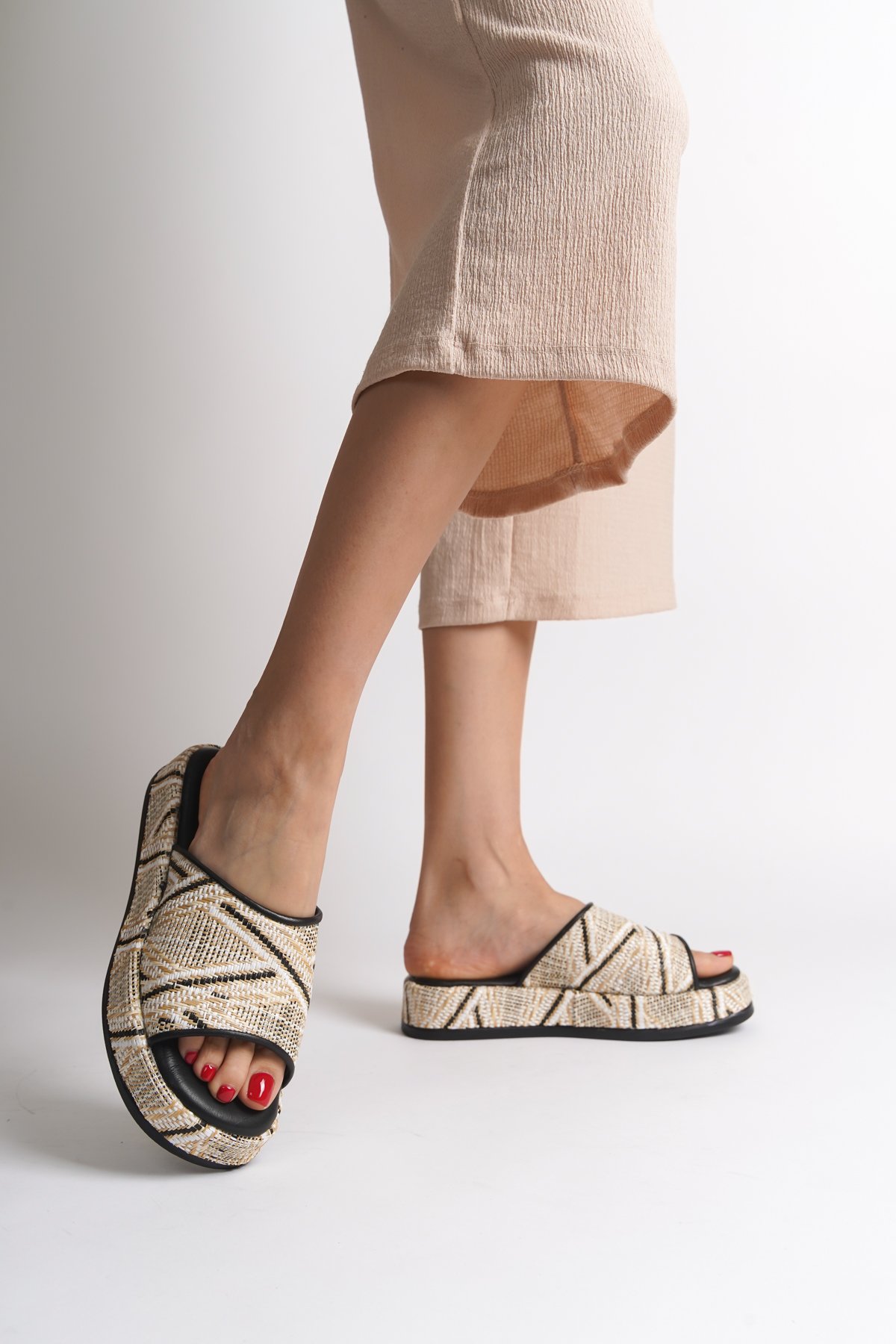 Capone Straw Genuine Leather Single Strap Women Black Sandals