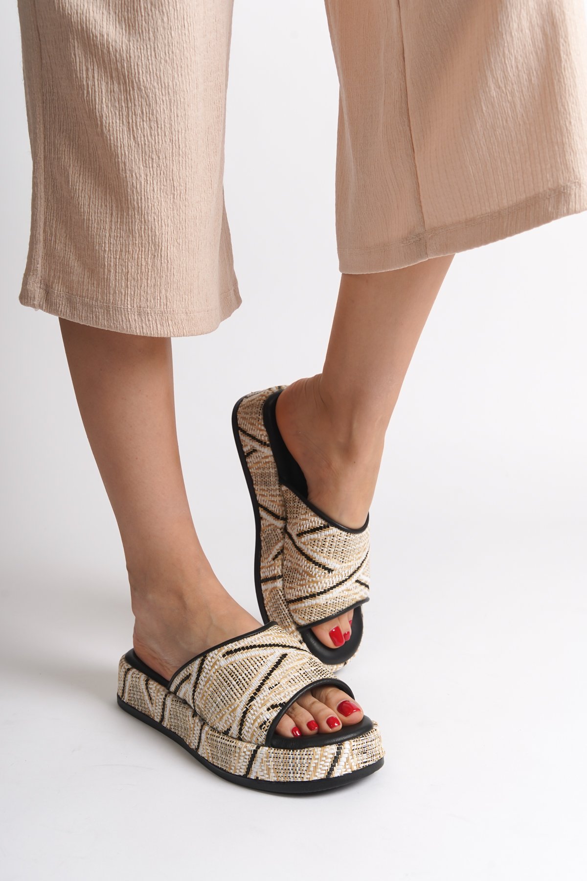 Capone Straw Genuine Leather Single Strap Women Black Sandals