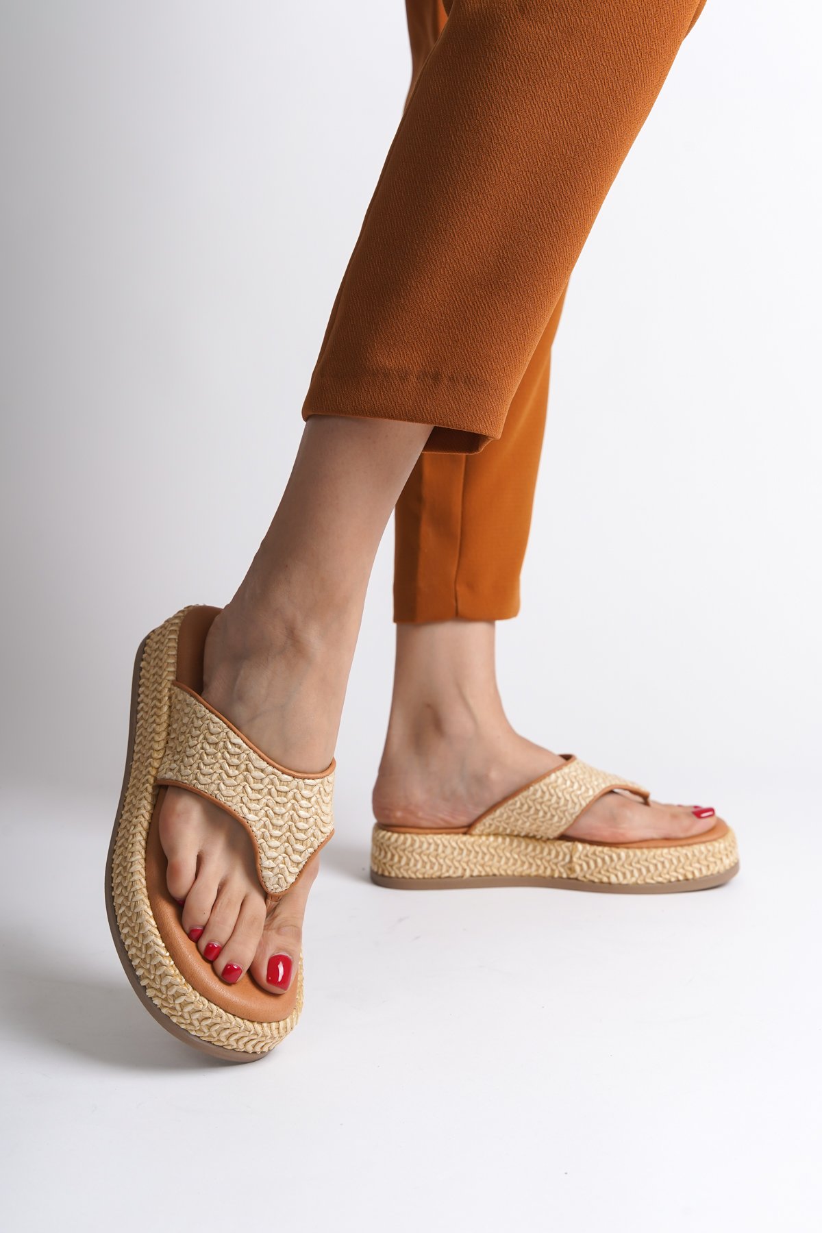 Capone Straw Genuine Leather Women Tan Thong Sandals