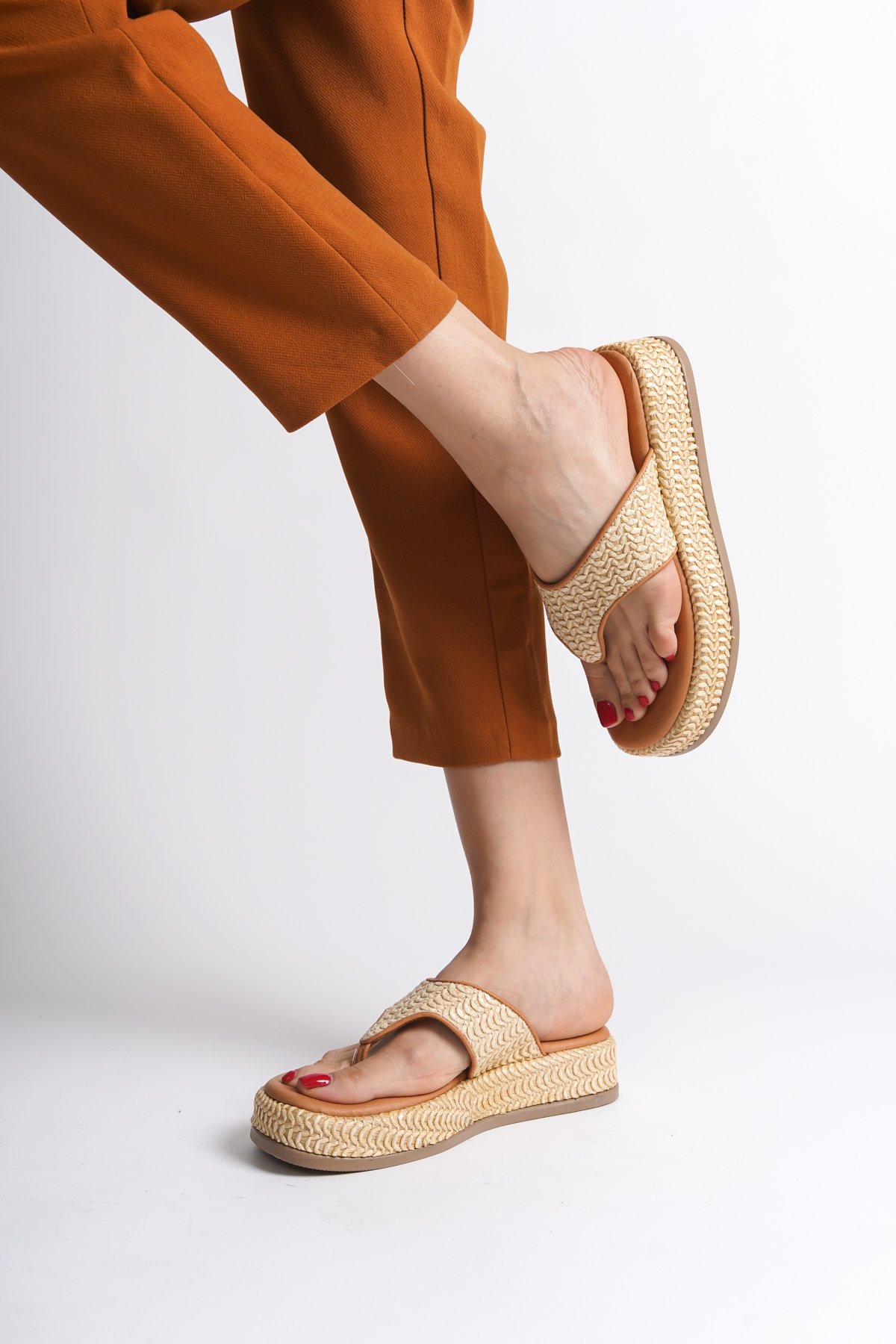 Capone Straw Genuine Leather Women Tan Thong Sandals