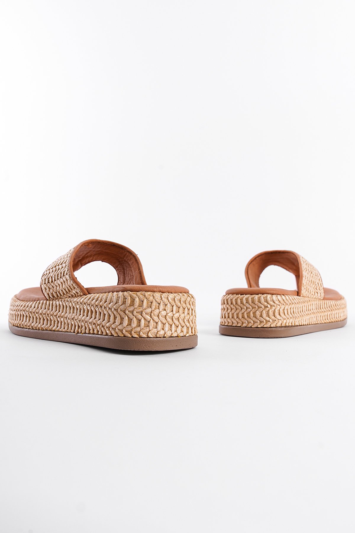 Capone Straw Genuine Leather Women Tan Thong Sandals