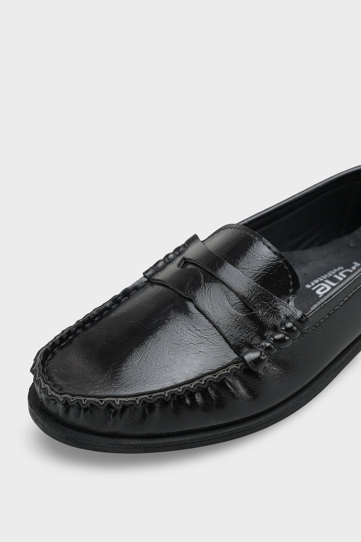 Capone Tania Women Black Loafer