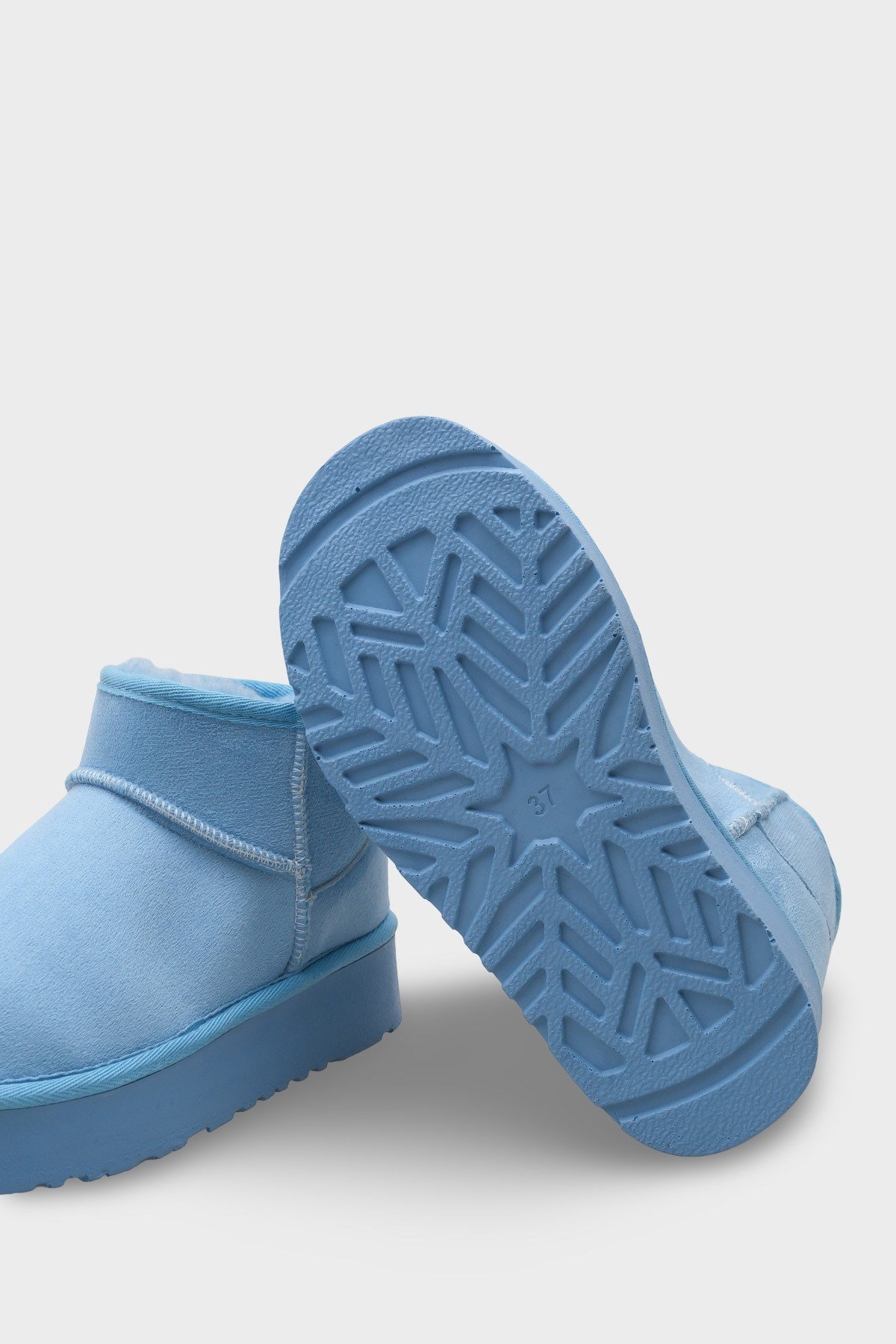 Capone Thick Sole Round Toe Fur Lined Short Woman Boots