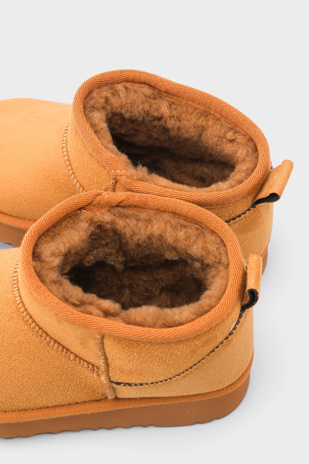 Capone Thick Sole Round Toe Fur Lined Short Woman Boots