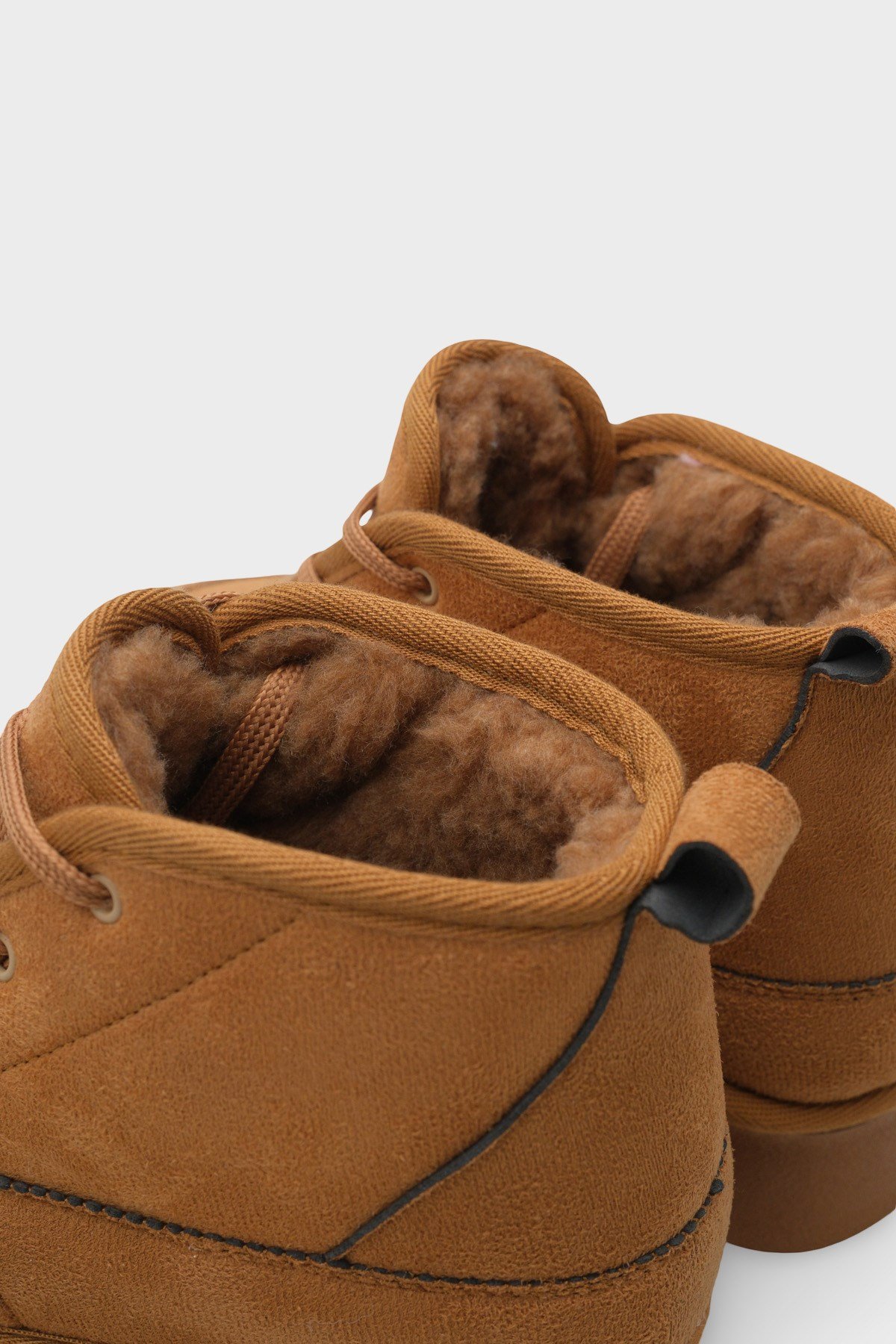 Capone Thick Sole Round Toe Laced Furry Women Tan Boots