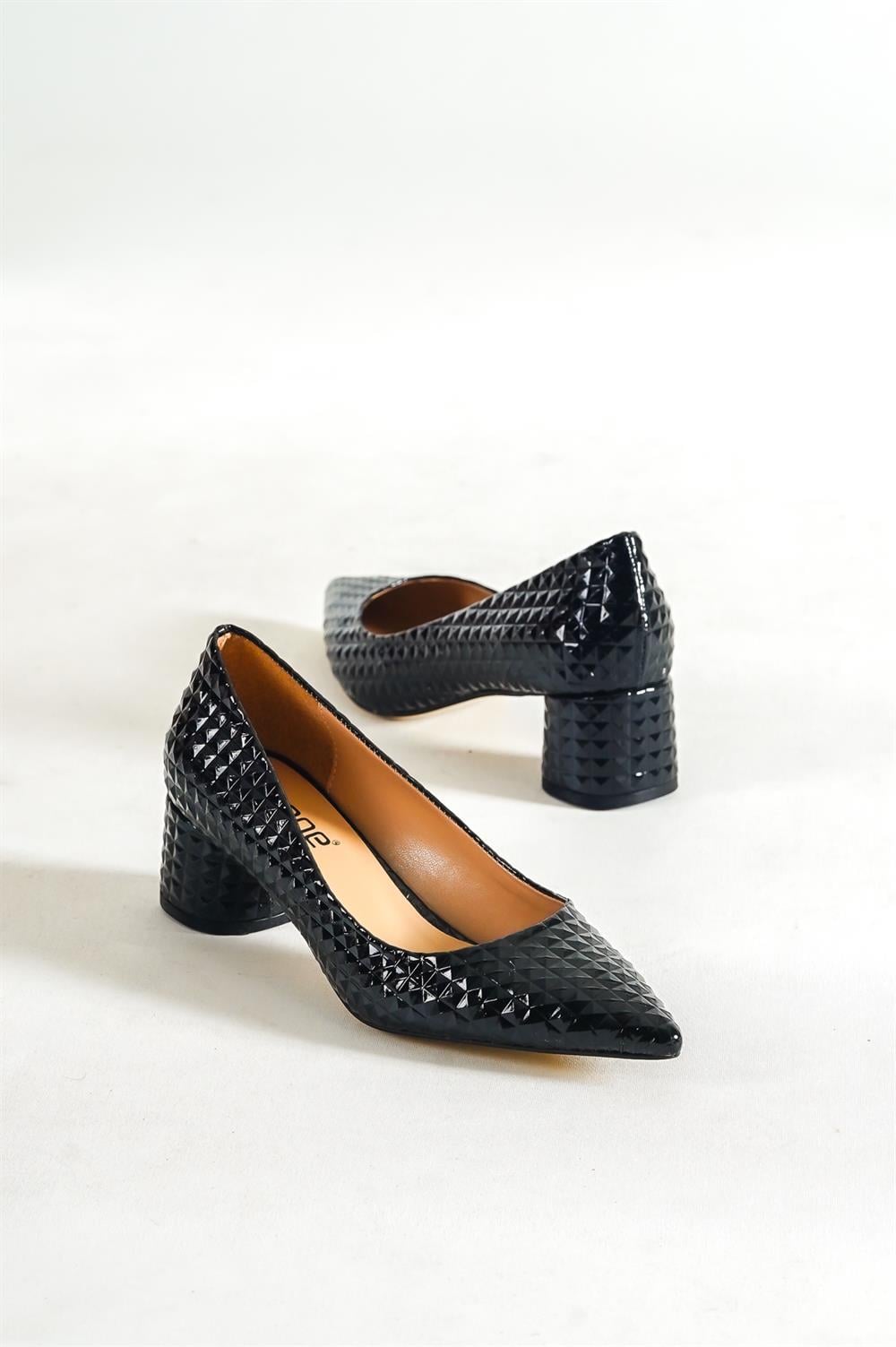 Capone Tina Mid Heel Women Black Shoes