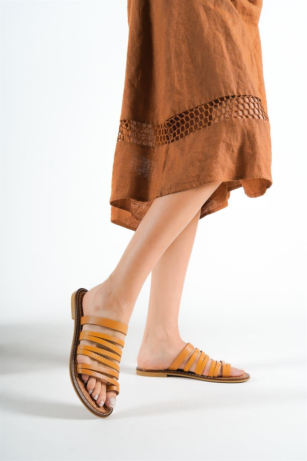 Capone Toe Ring Detail Multi Band Women Tan Leather Sandals